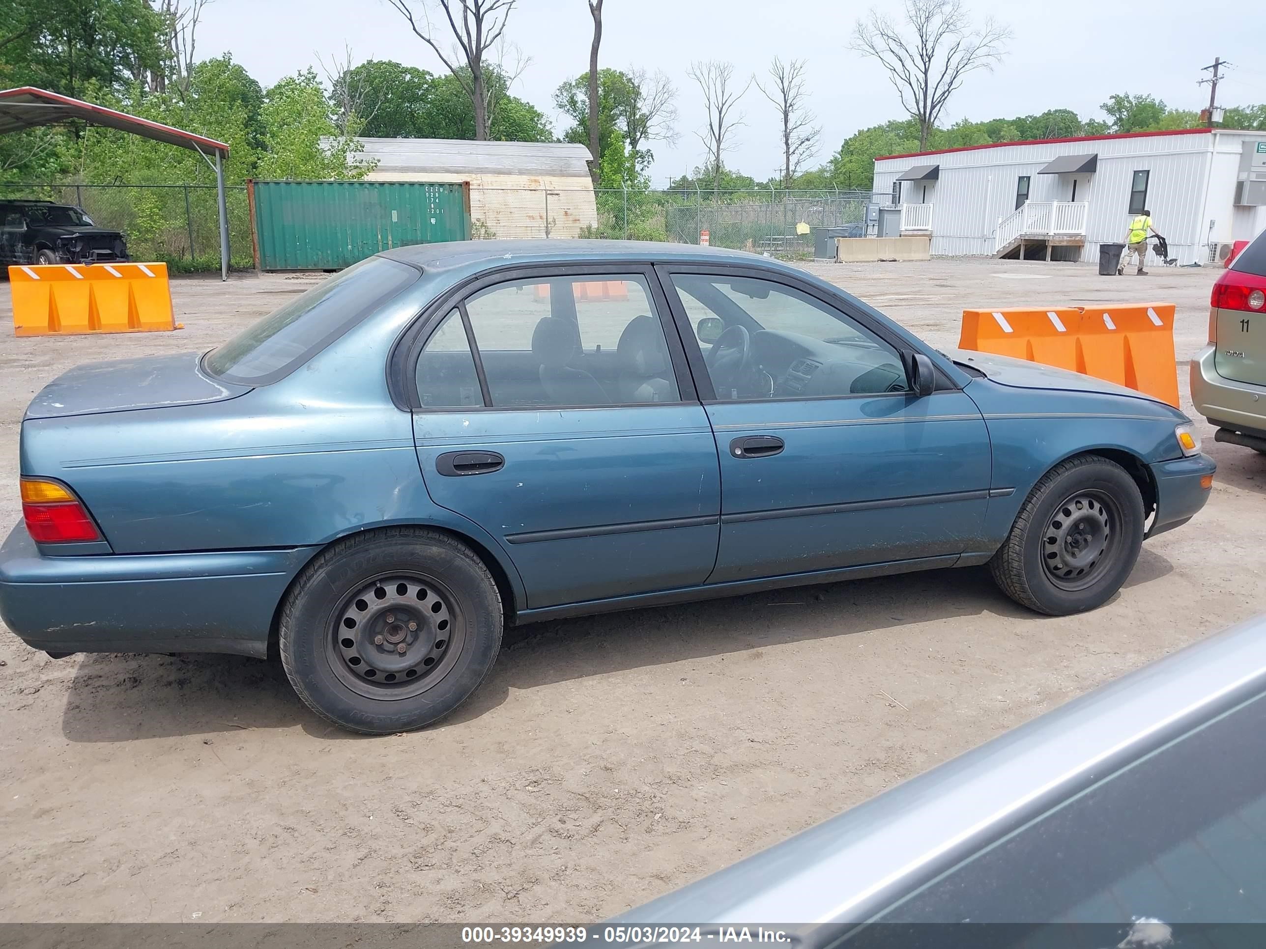 Photo 12 VIN: 2T1AE09B2SC131563 - TOYOTA COROLLA 