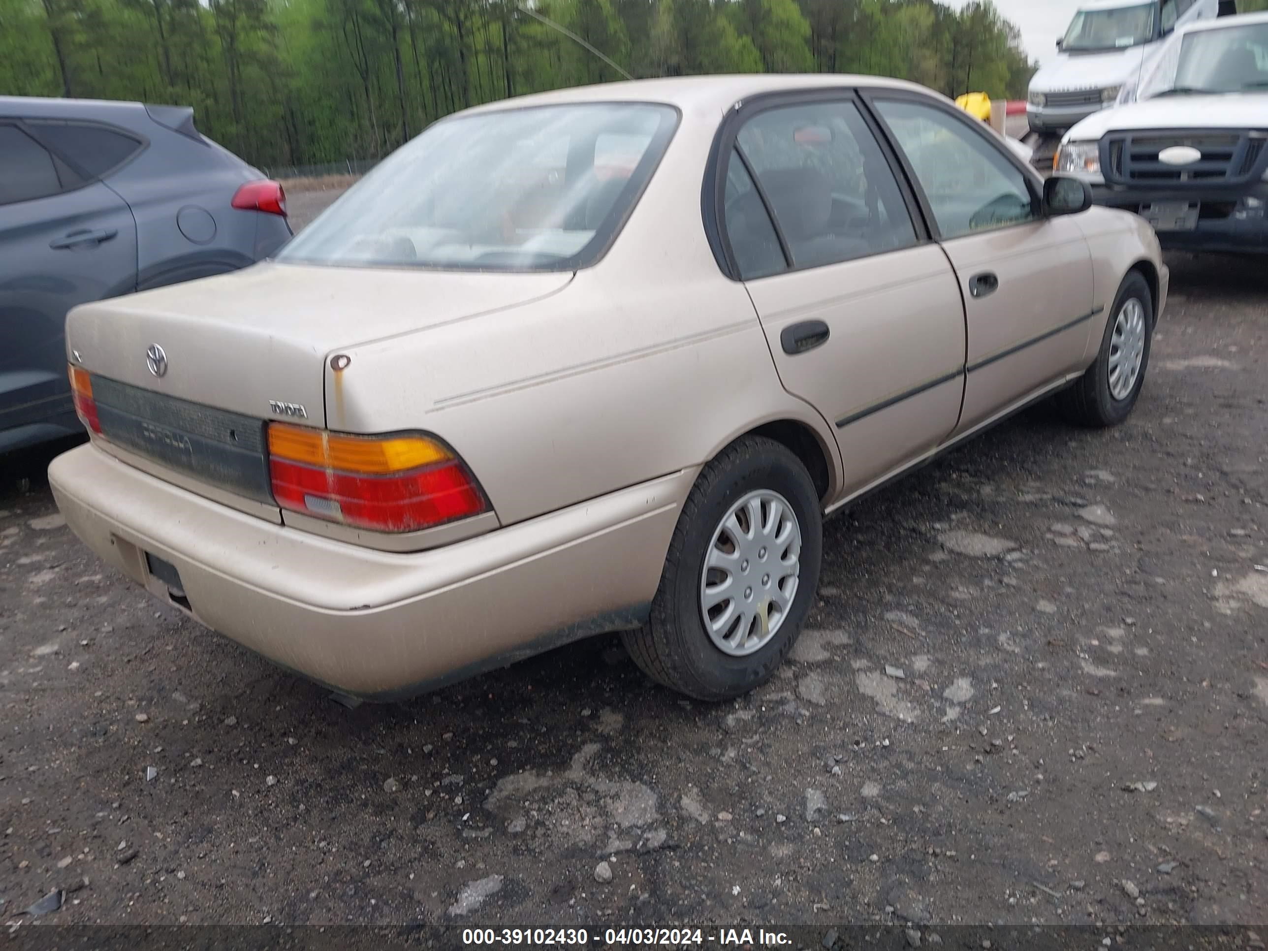 Photo 3 VIN: 2T1AE09B7SC134054 - TOYOTA COROLLA 