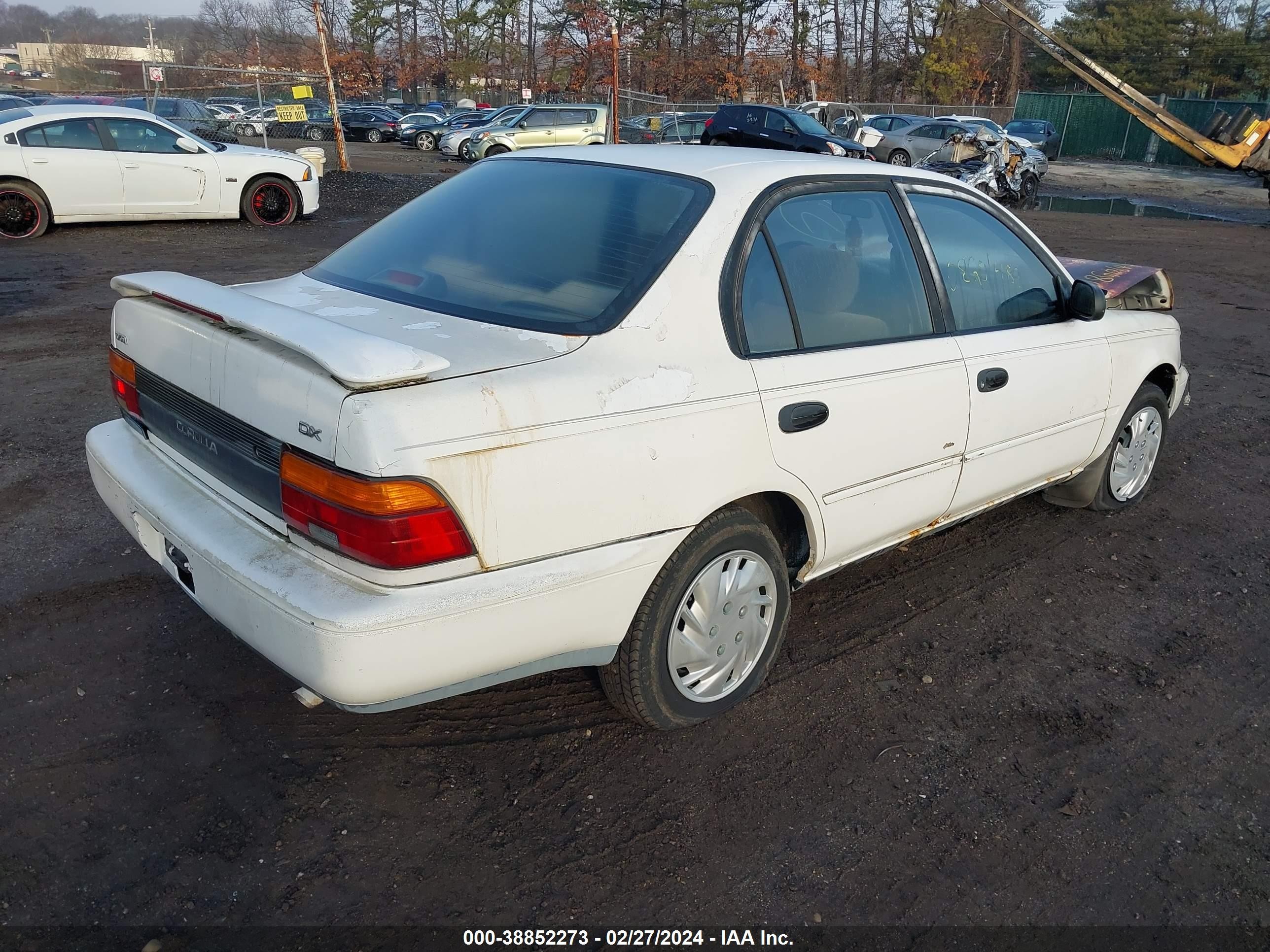 Photo 3 VIN: 2T1AE09E1PC031732 - TOYOTA COROLLA 