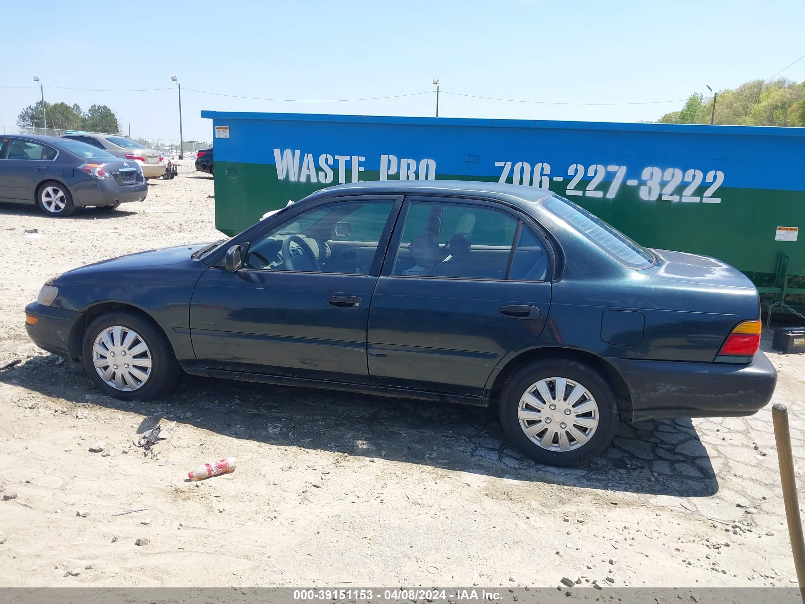 Photo 13 VIN: 2T1BA02E0VC216863 - TOYOTA COROLLA 