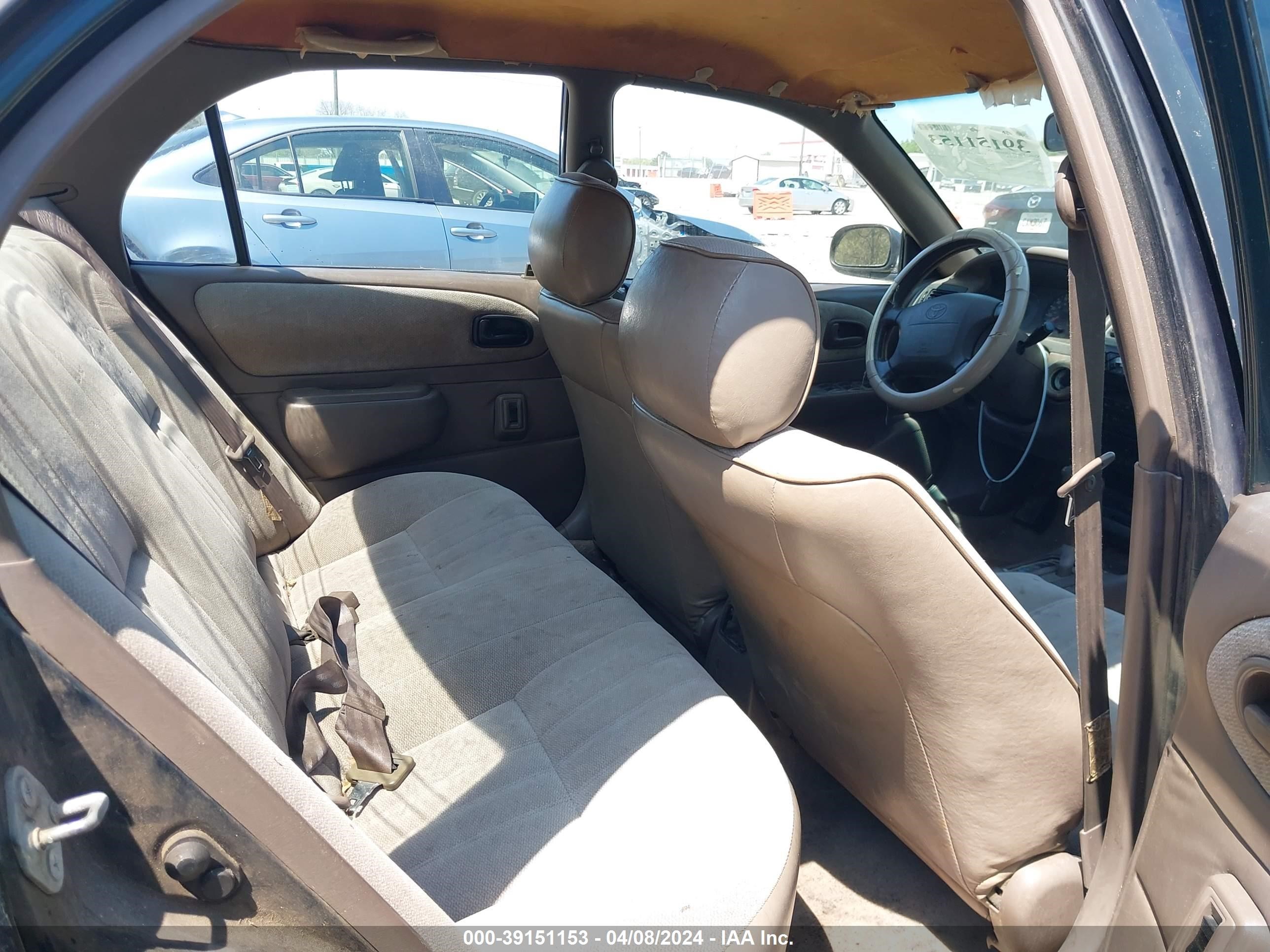 Photo 7 VIN: 2T1BA02E0VC216863 - TOYOTA COROLLA 