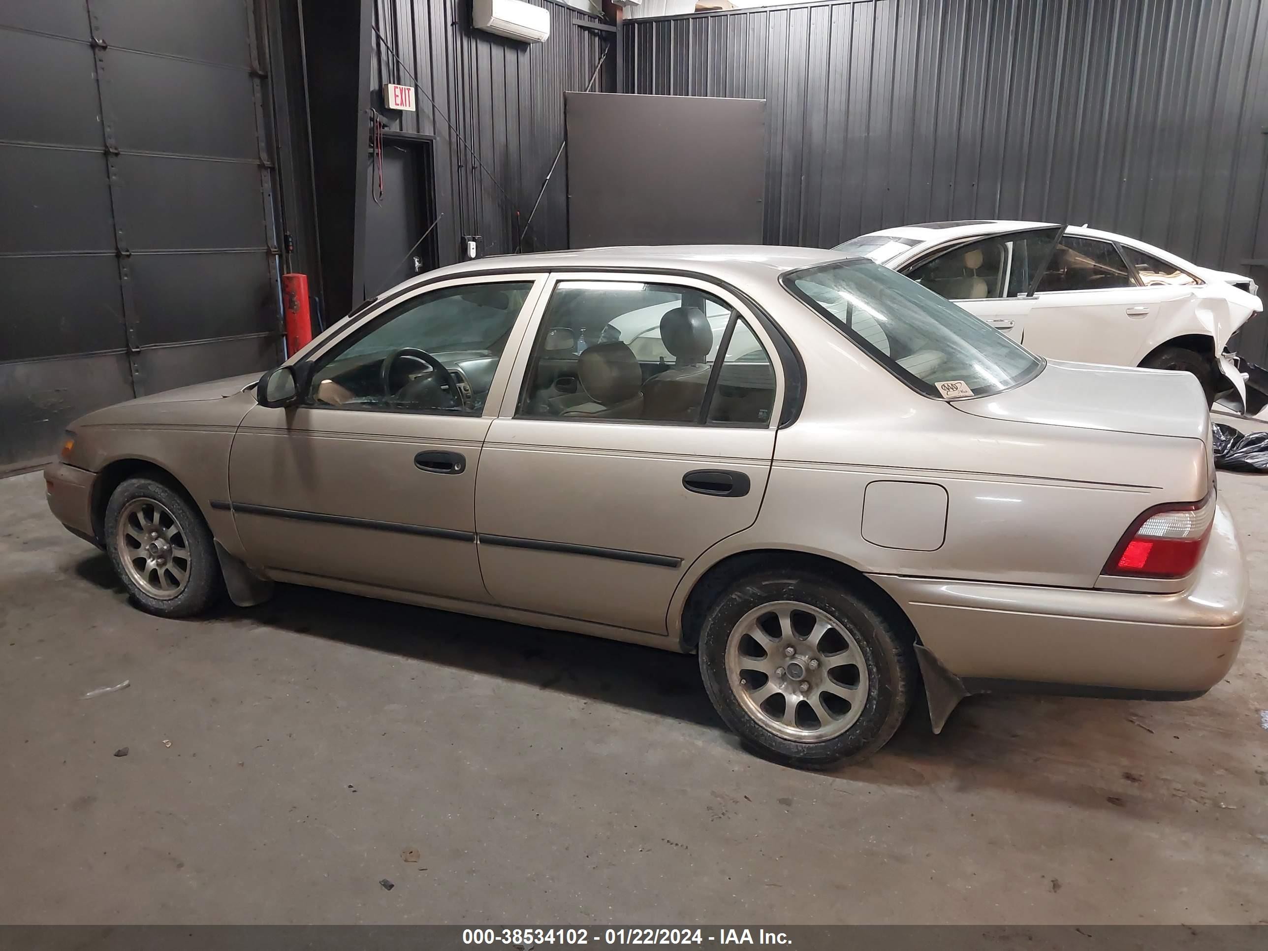 Photo 14 VIN: 2T1BA02E4TC127309 - TOYOTA COROLLA 