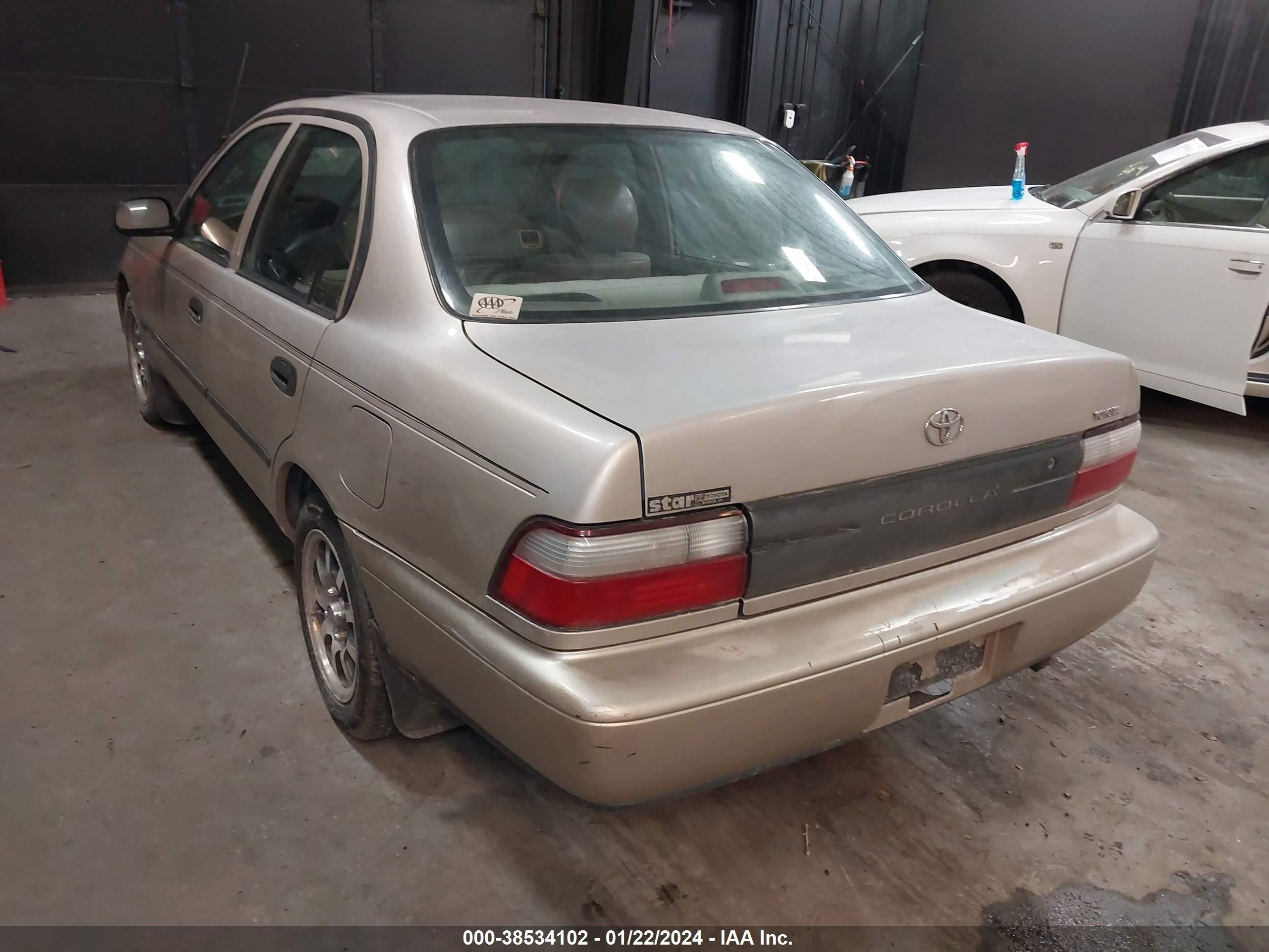 Photo 2 VIN: 2T1BA02E4TC127309 - TOYOTA COROLLA 