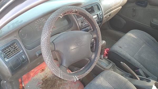 Photo 11 VIN: 2T1BA02E7TC130656 - TOYOTA COROLLA 