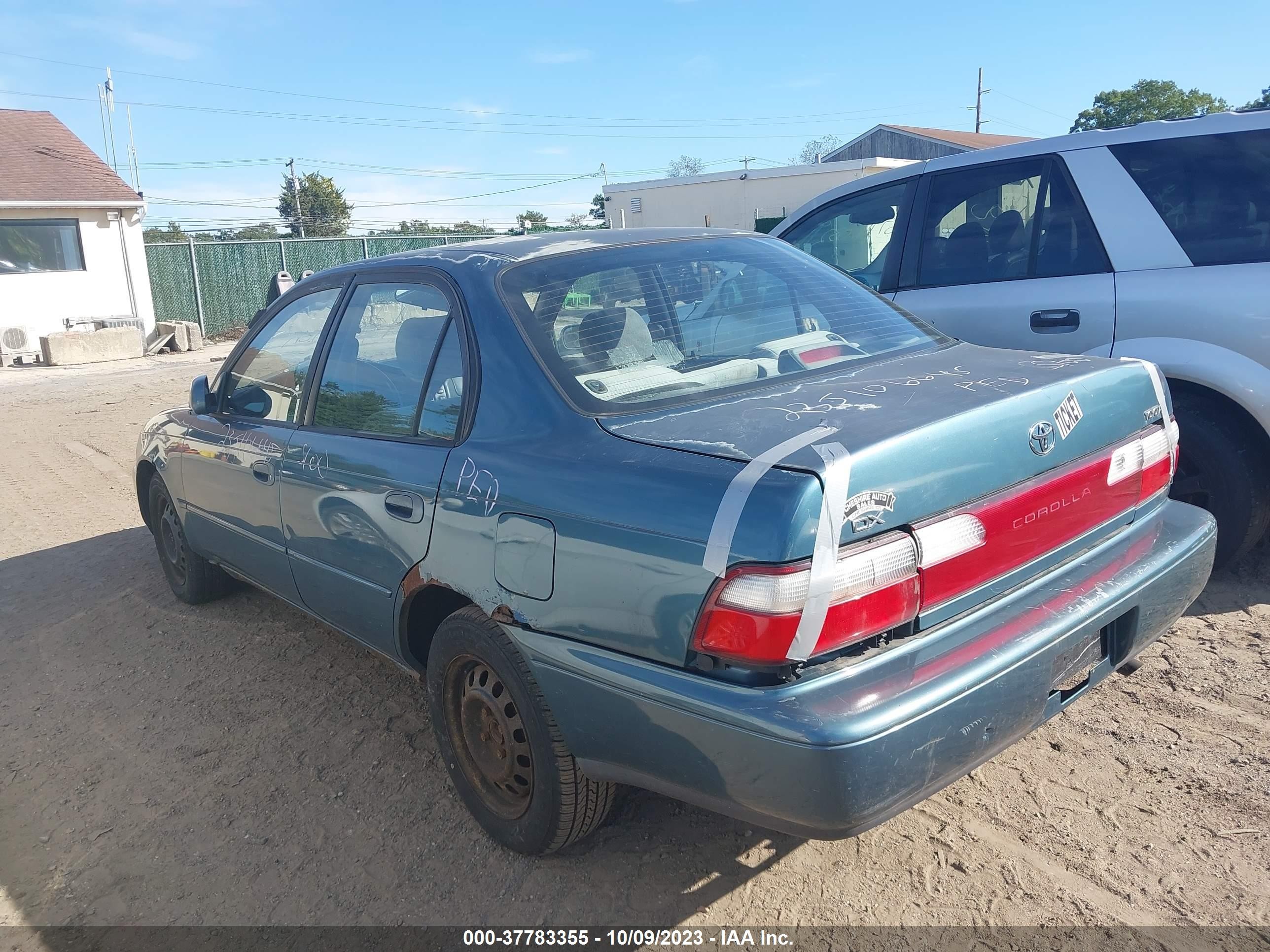 Photo 2 VIN: 2T1BB02E6TC164780 - TOYOTA COROLLA 