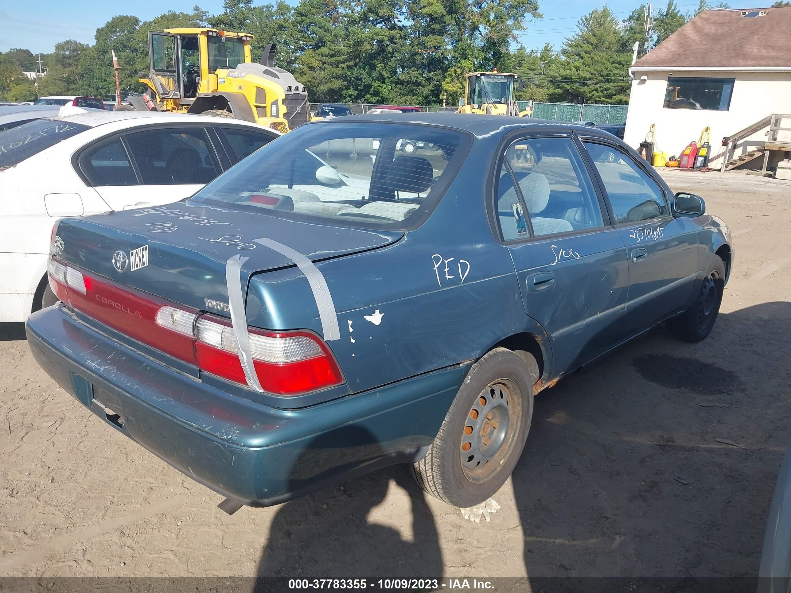 Photo 3 VIN: 2T1BB02E6TC164780 - TOYOTA COROLLA 