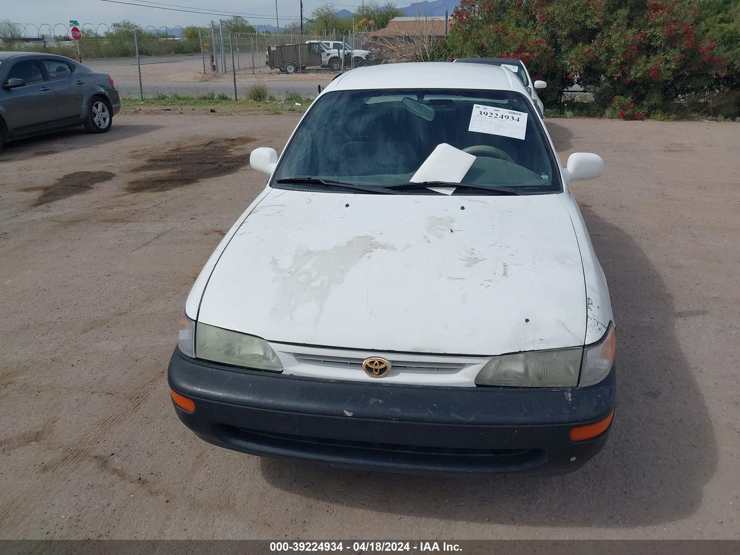 Photo 11 VIN: 2T1BB02E6TC174046 - TOYOTA COROLLA 