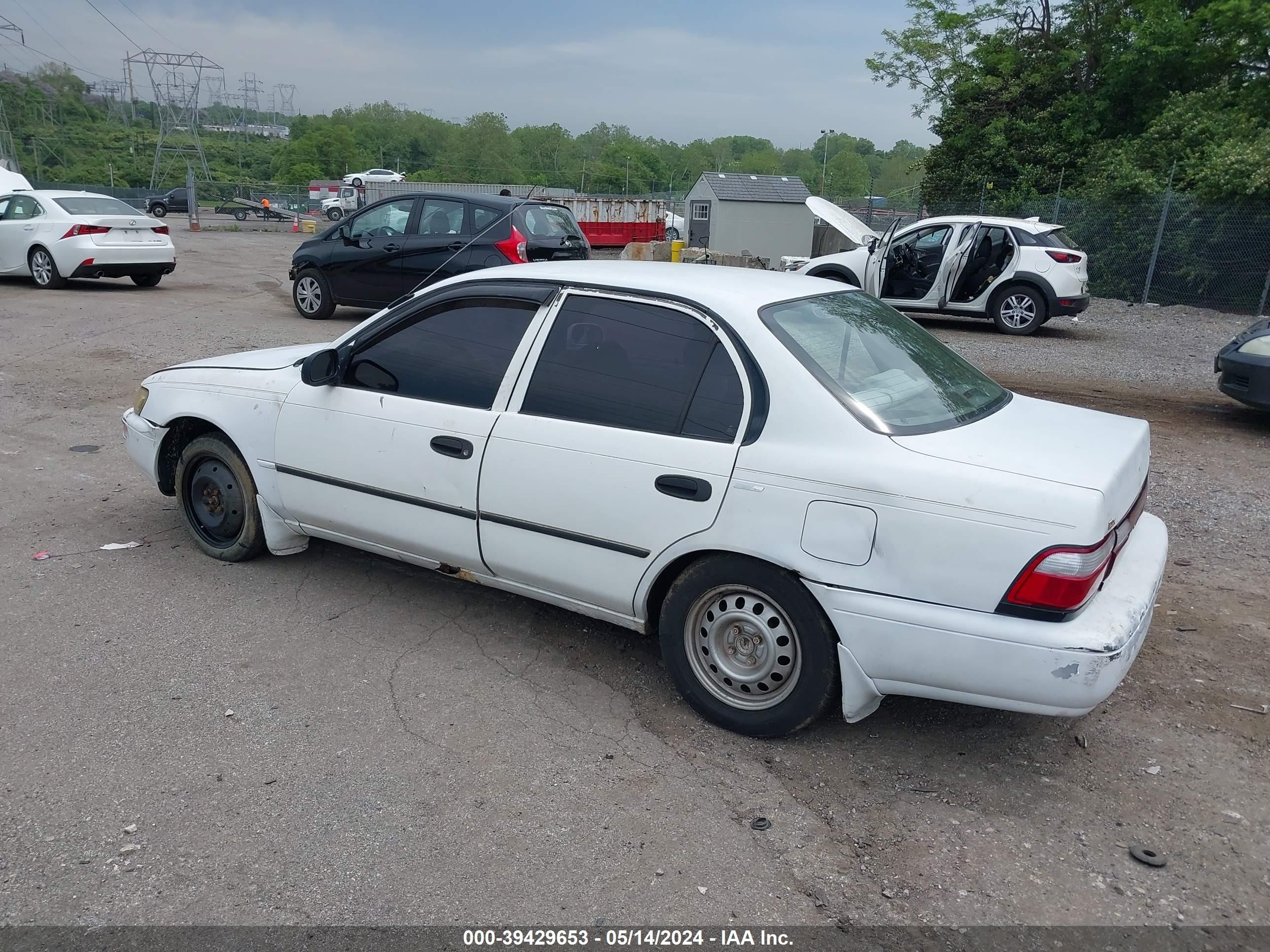 Photo 2 VIN: 2T1BB02E9VC192463 - TOYOTA COROLLA 