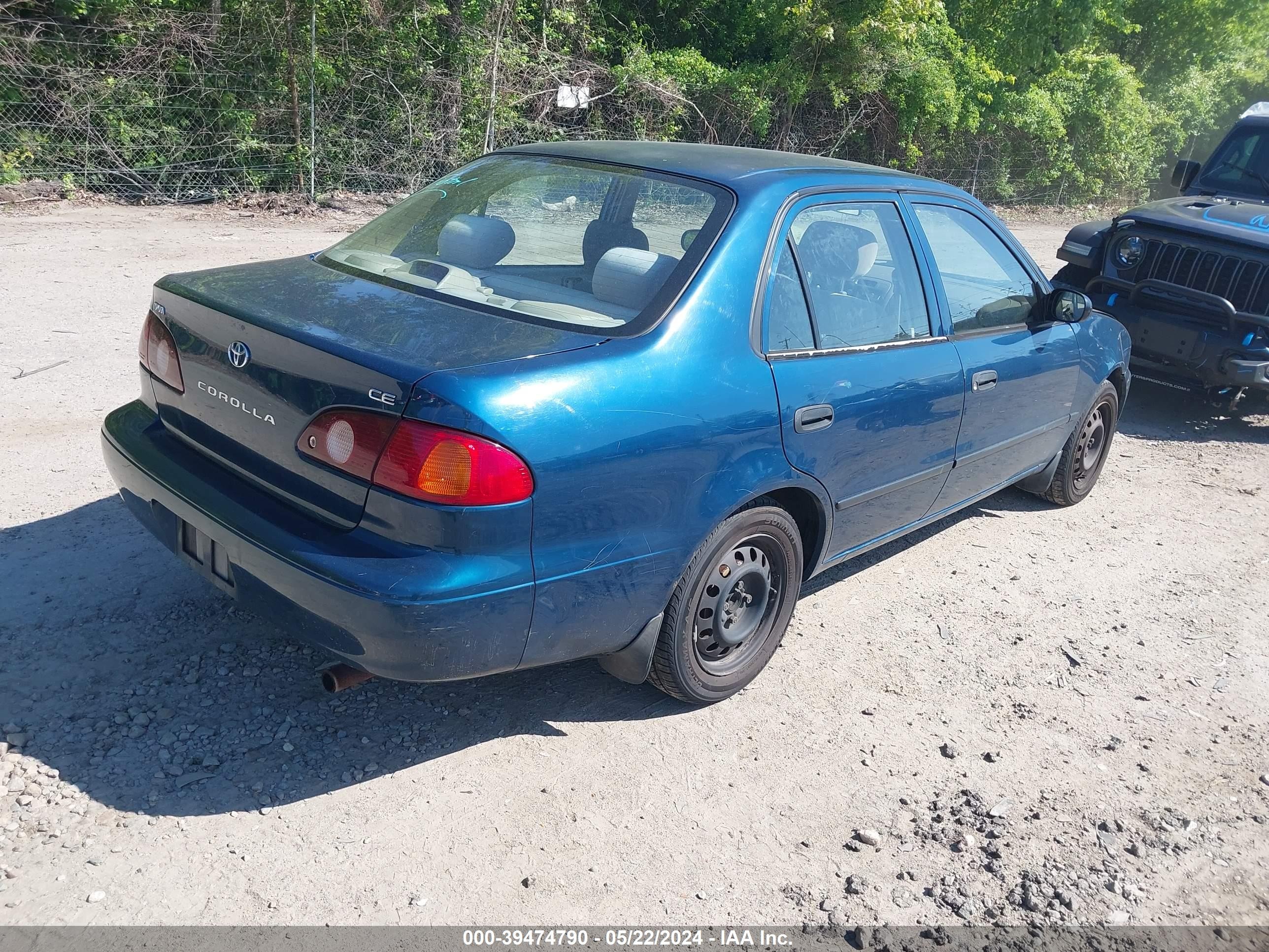 Photo 3 VIN: 2T1BR12E02C572921 - TOYOTA COROLLA 