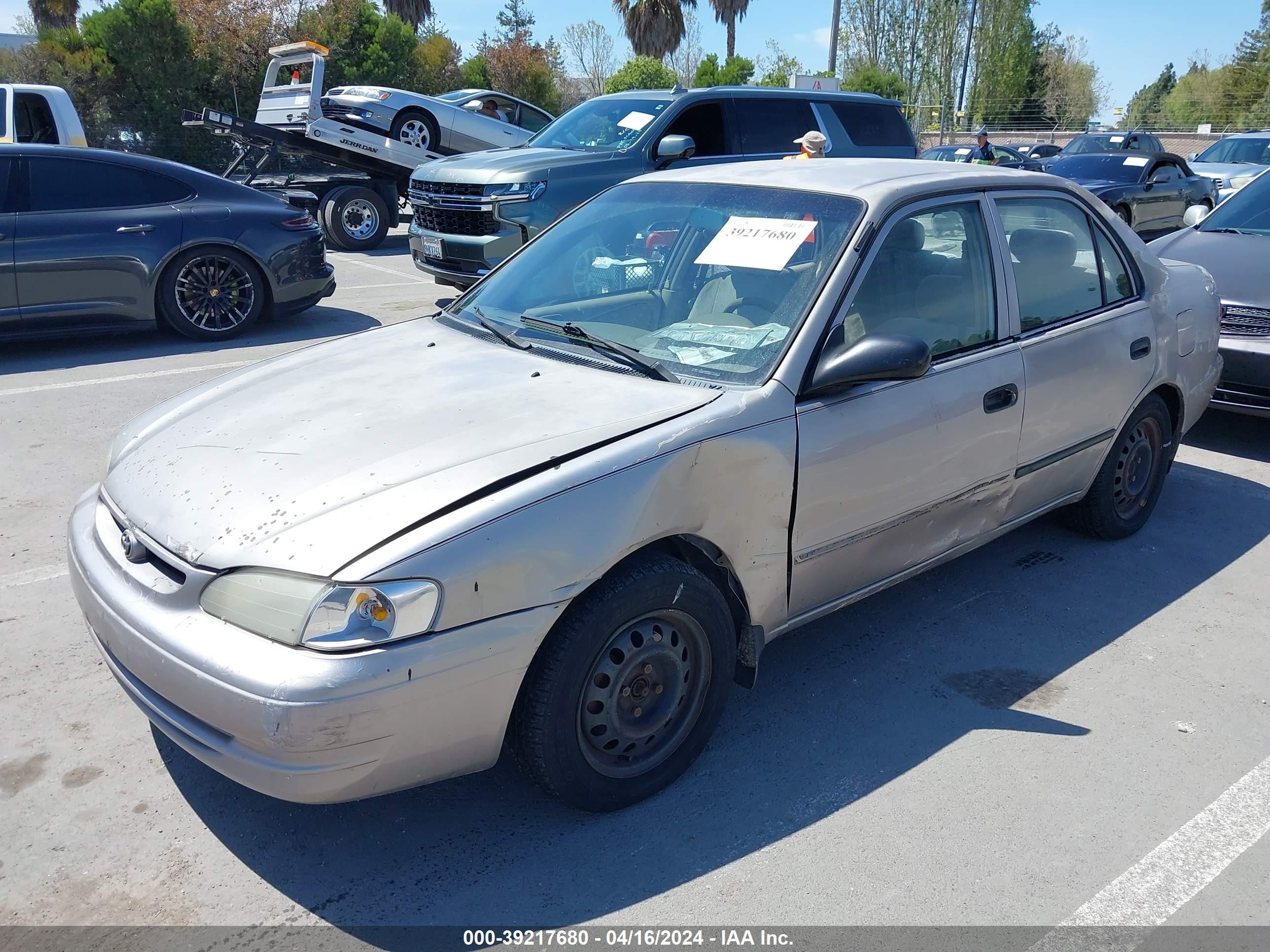 Photo 1 VIN: 2T1BR12E0YC368967 - TOYOTA COROLLA 