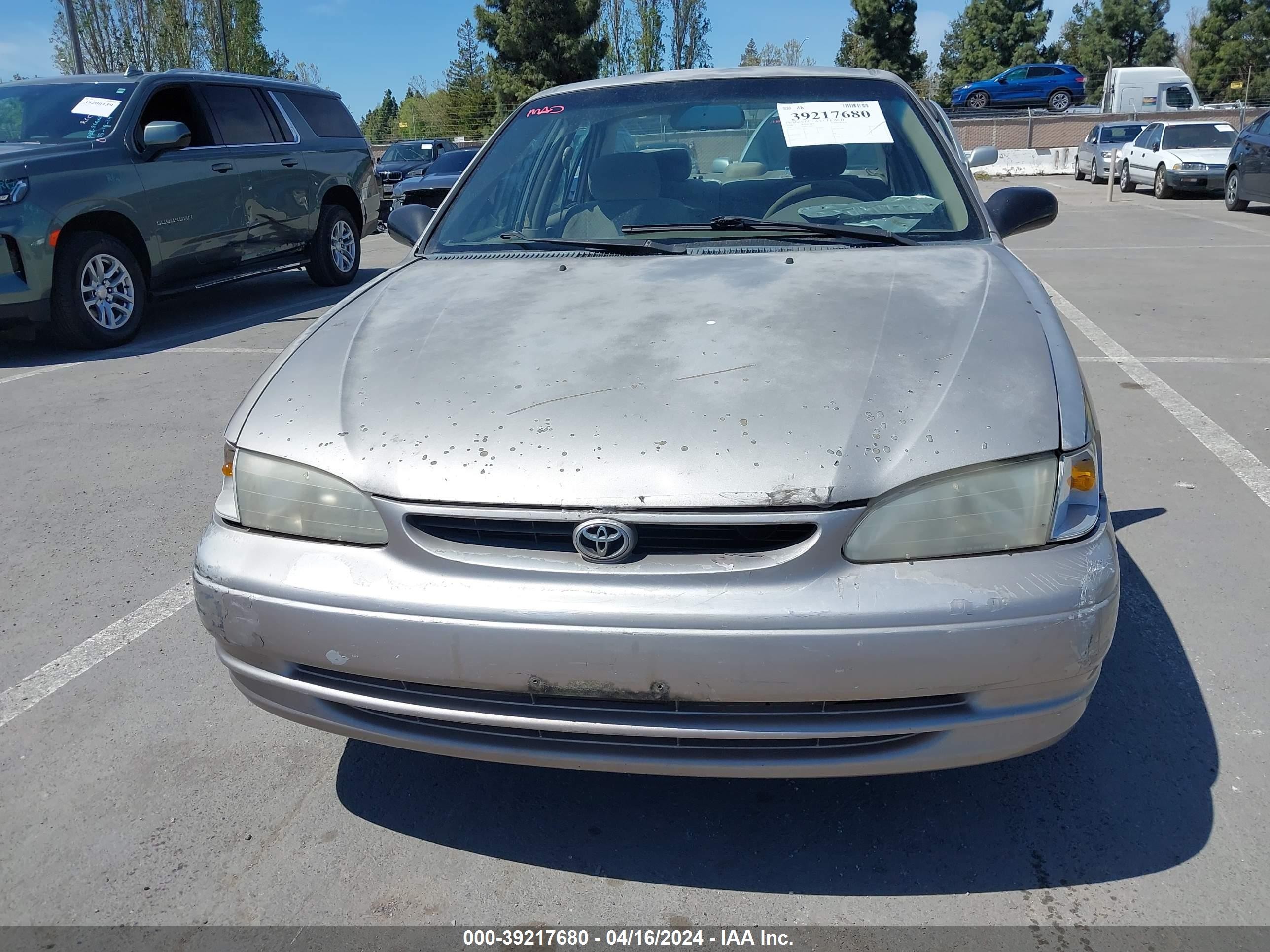 Photo 5 VIN: 2T1BR12E0YC368967 - TOYOTA COROLLA 