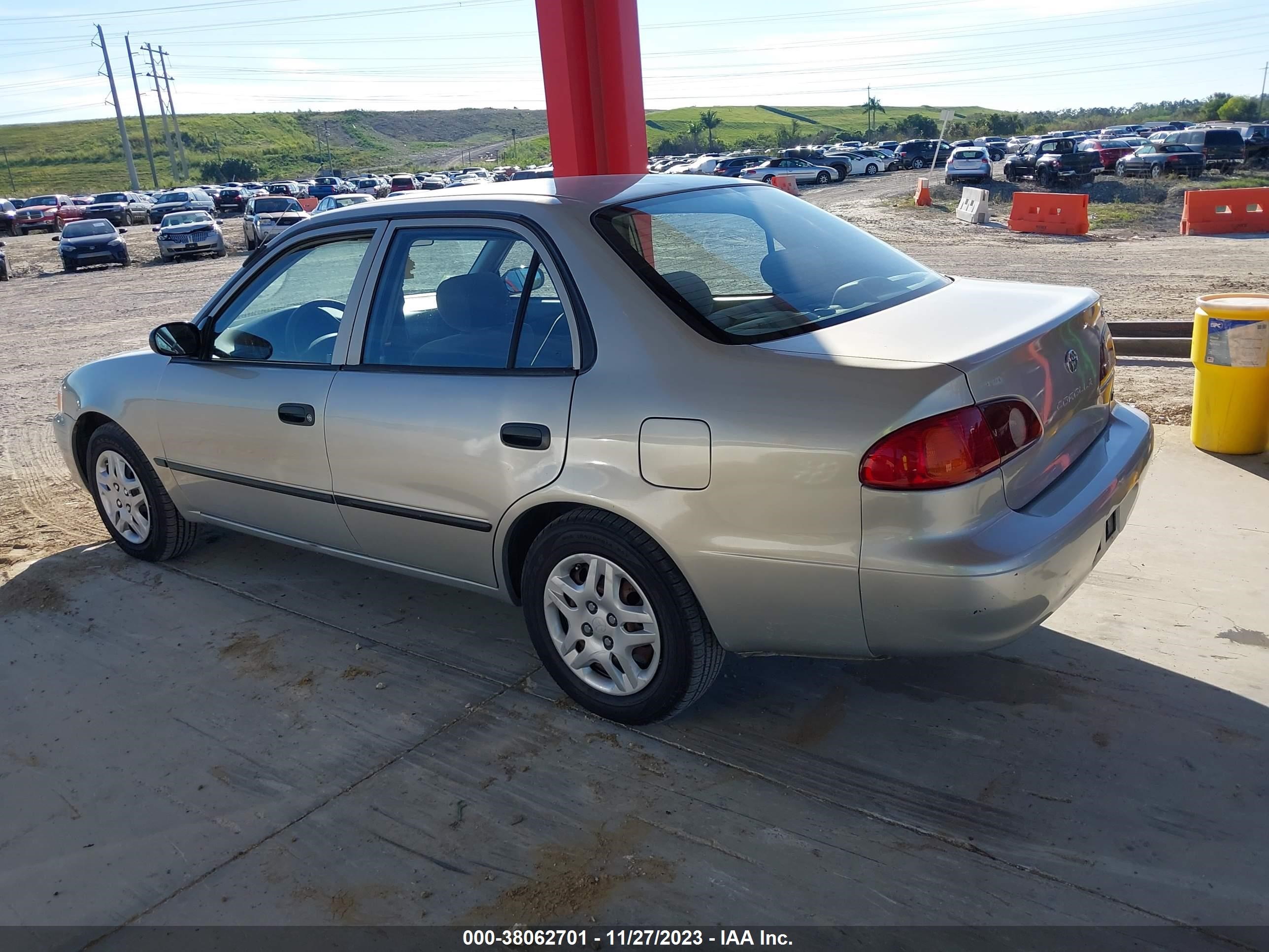 Photo 2 VIN: 2T1BR12E42C554843 - TOYOTA COROLLA 