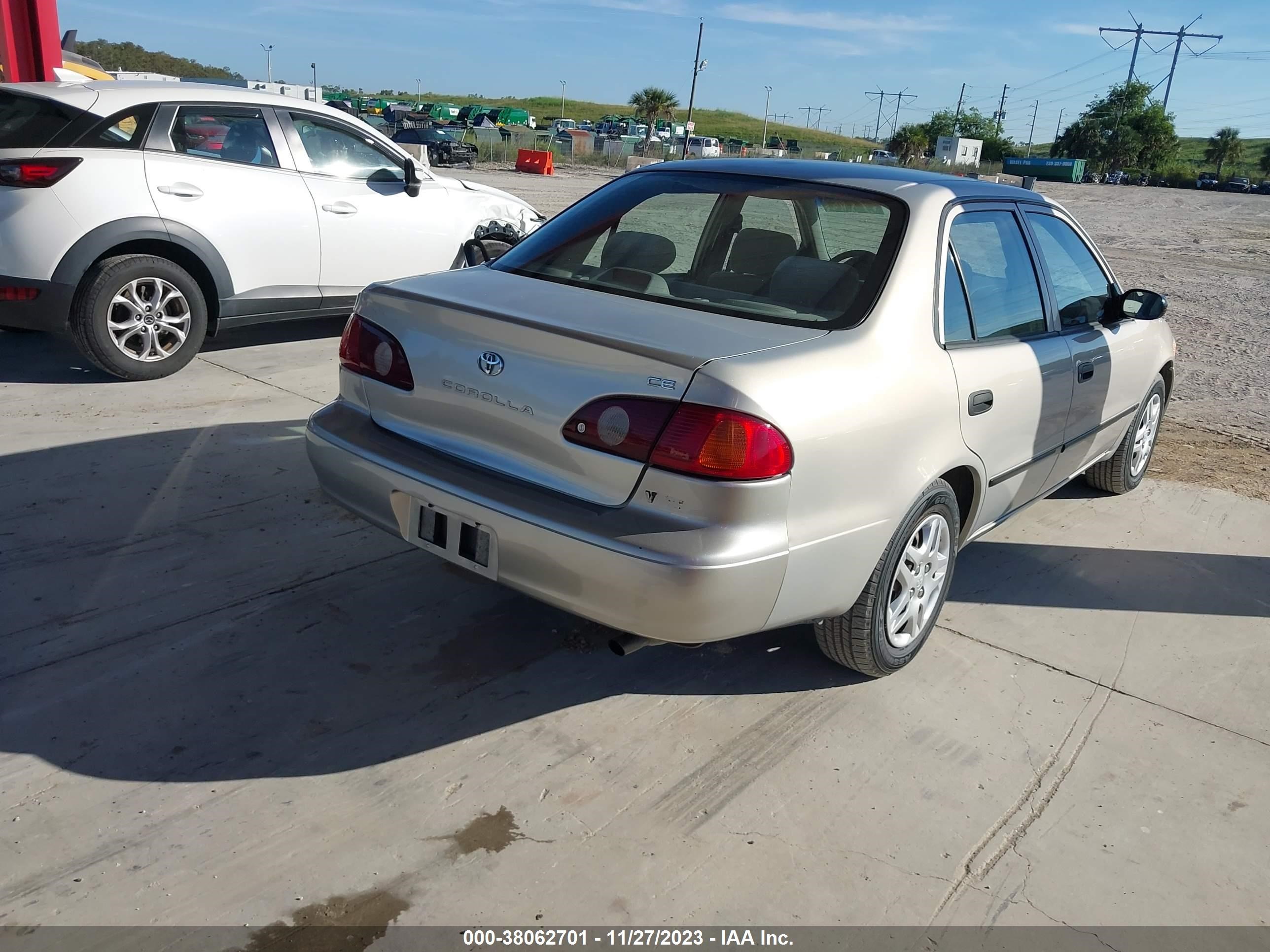 Photo 3 VIN: 2T1BR12E42C554843 - TOYOTA COROLLA 