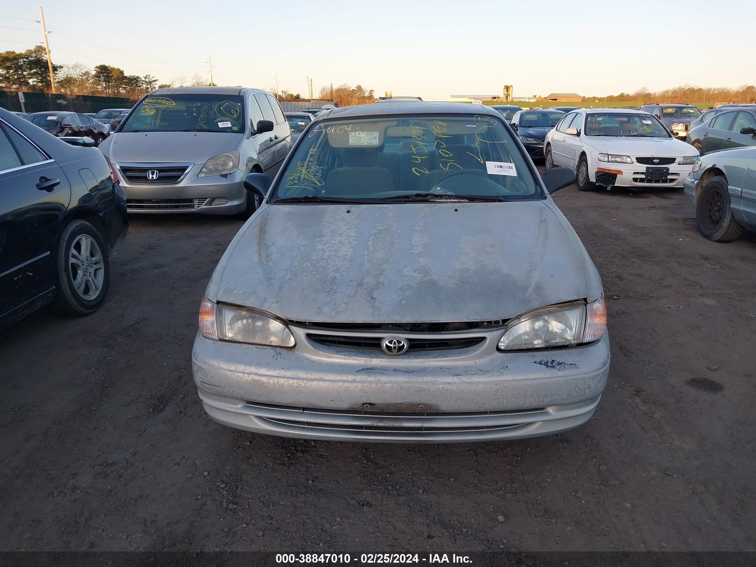 Photo 5 VIN: 2T1BR12E4XC180743 - TOYOTA COROLLA 