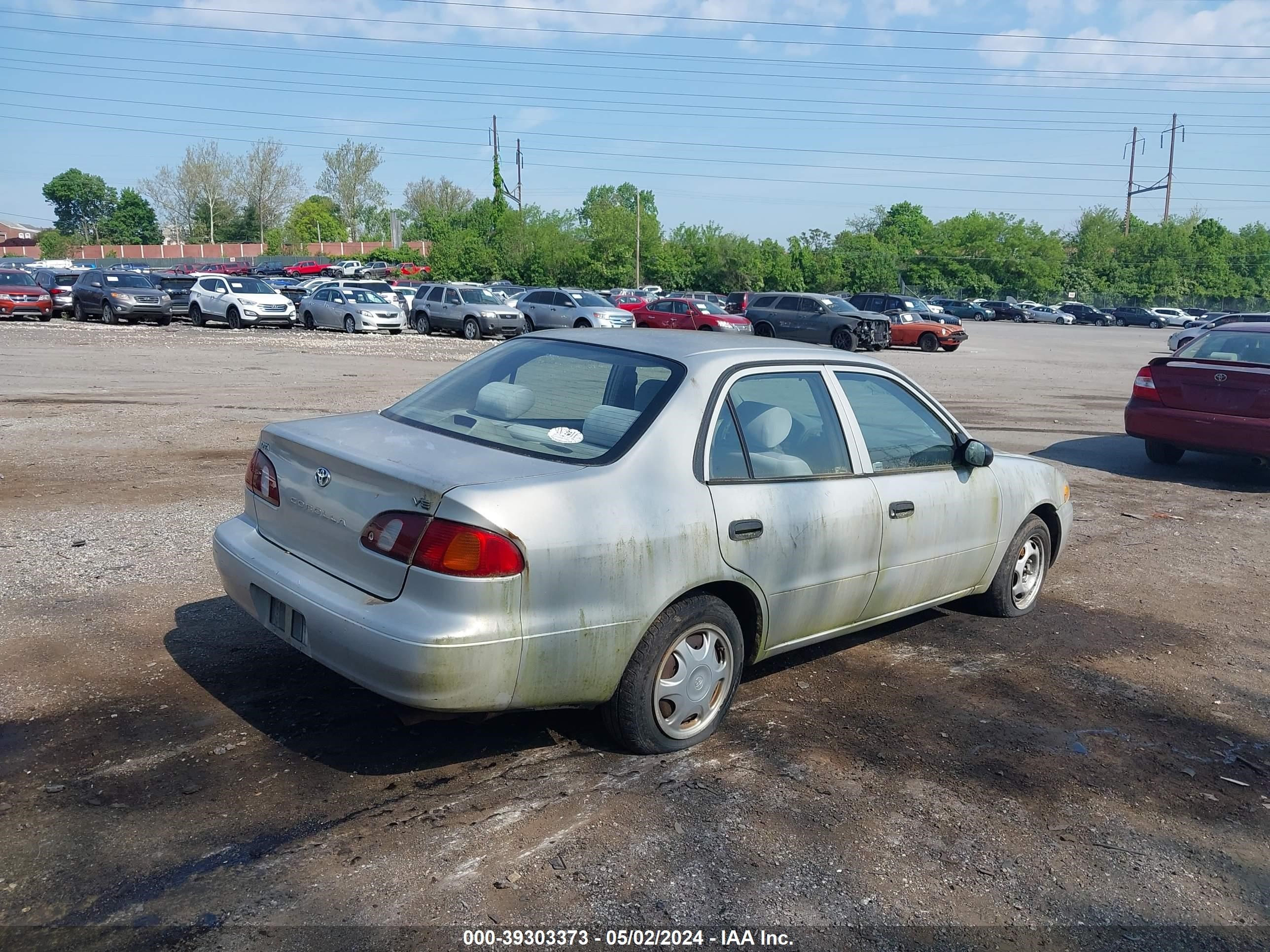 Photo 3 VIN: 2T1BR12E4XC247910 - TOYOTA COROLLA 