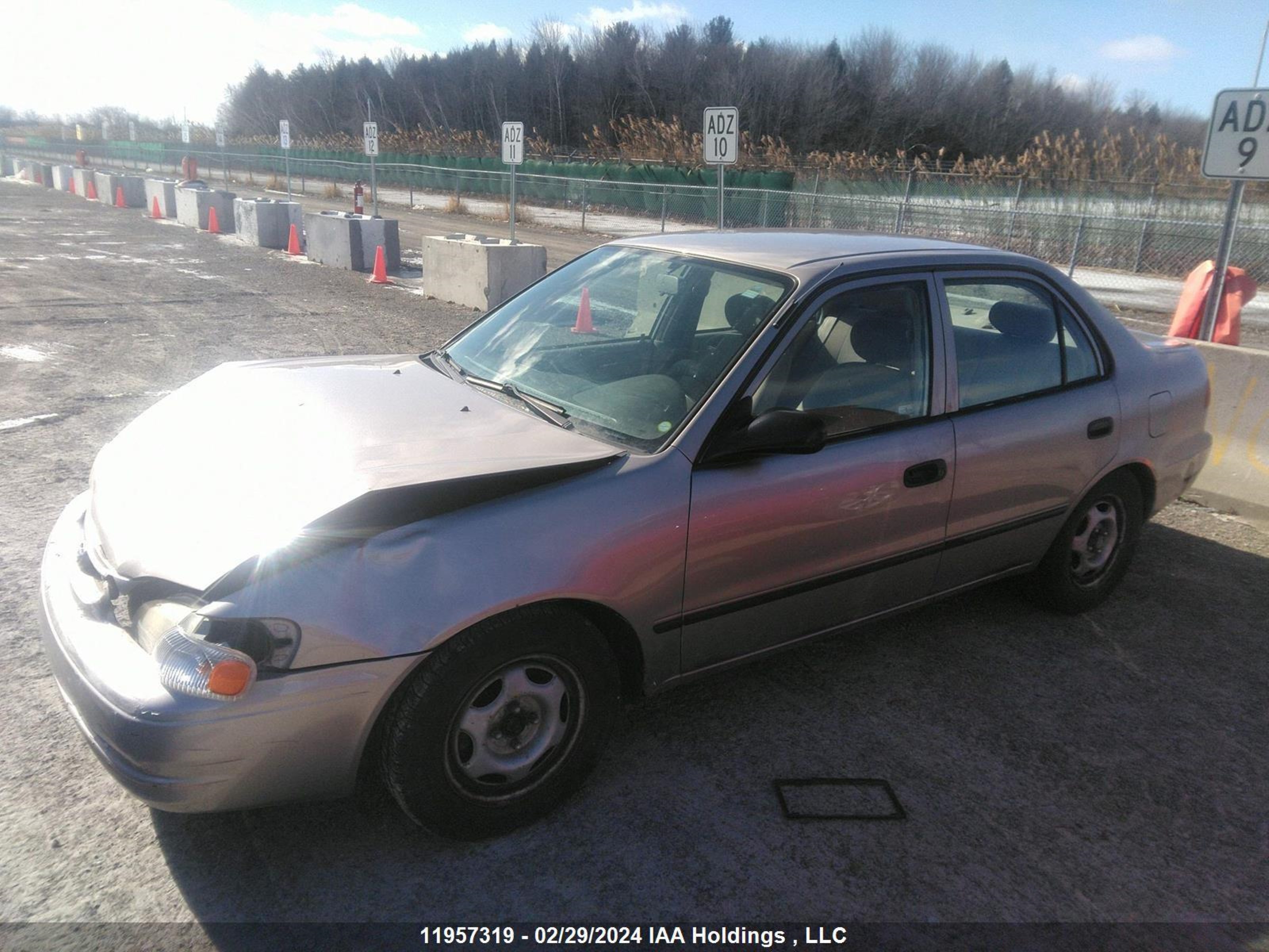 Photo 1 VIN: 2T1BR12E4YC784391 - TOYOTA COROLLA 