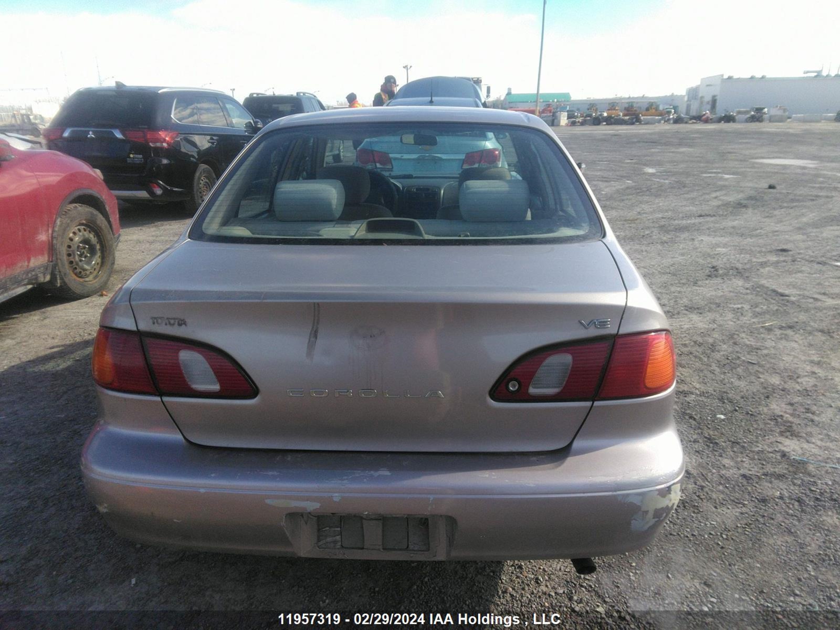 Photo 15 VIN: 2T1BR12E4YC784391 - TOYOTA COROLLA 