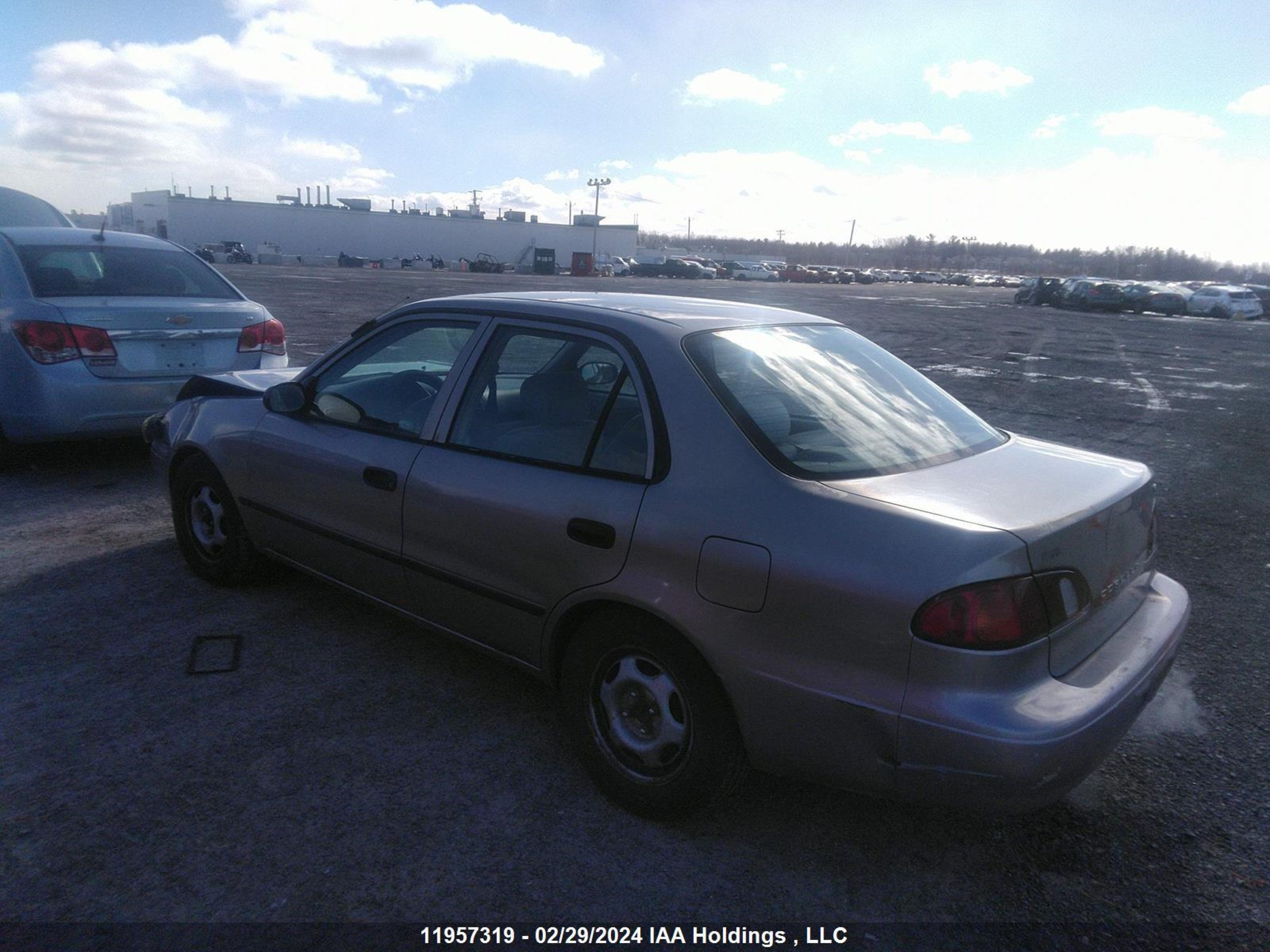 Photo 2 VIN: 2T1BR12E4YC784391 - TOYOTA COROLLA 