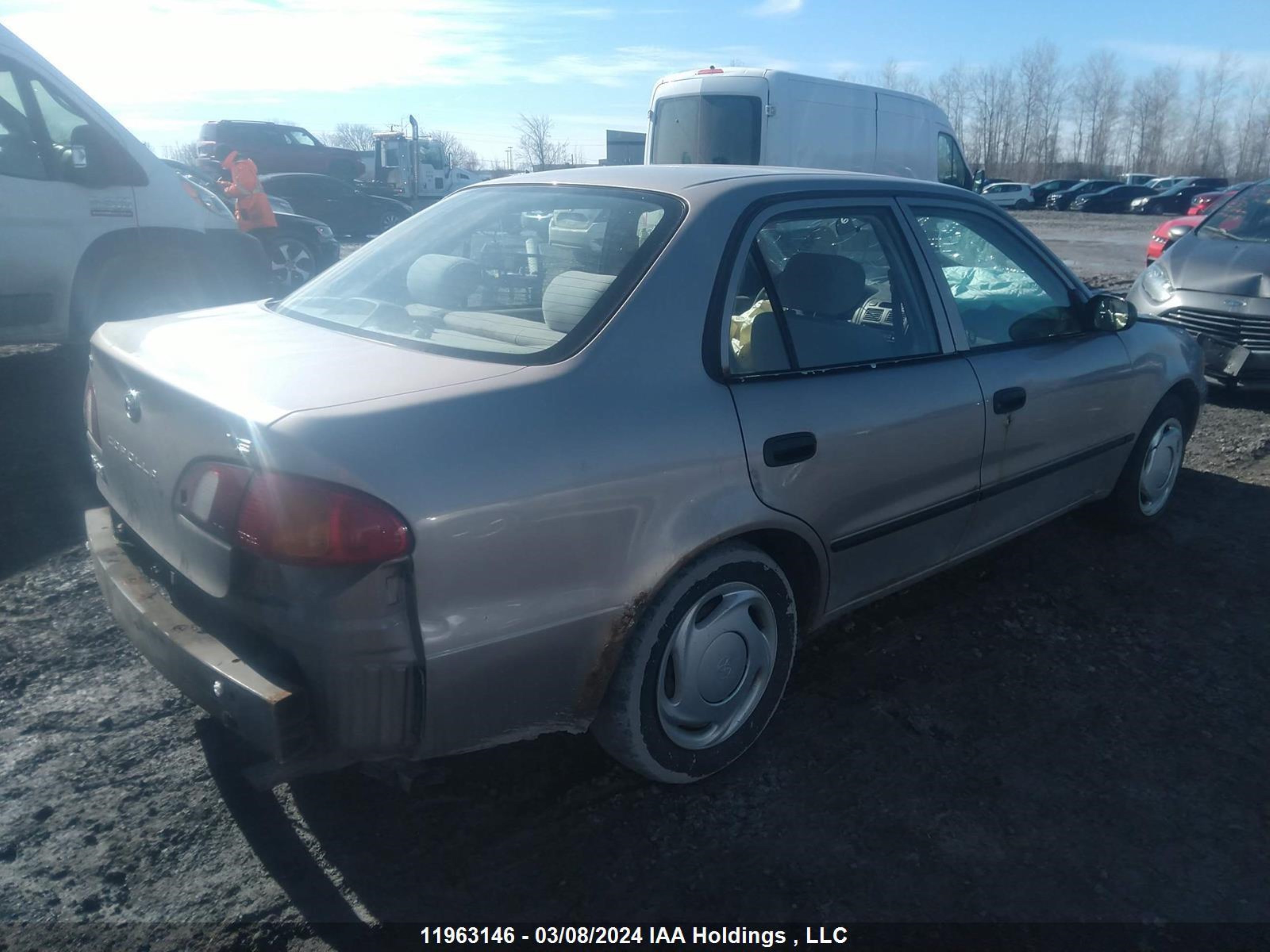 Photo 3 VIN: 2T1BR12E6YC808321 - TOYOTA COROLLA 