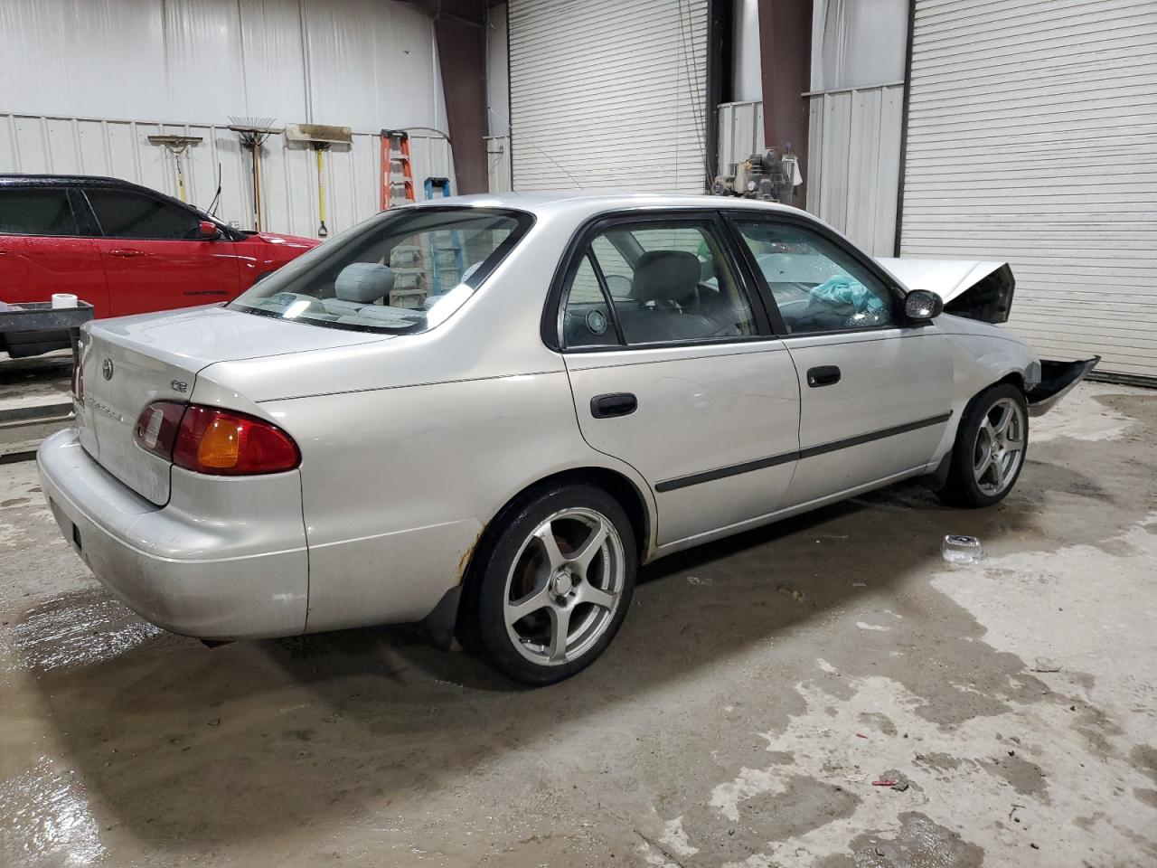 Photo 2 VIN: 2T1BR12E8YC264775 - TOYOTA COROLLA 