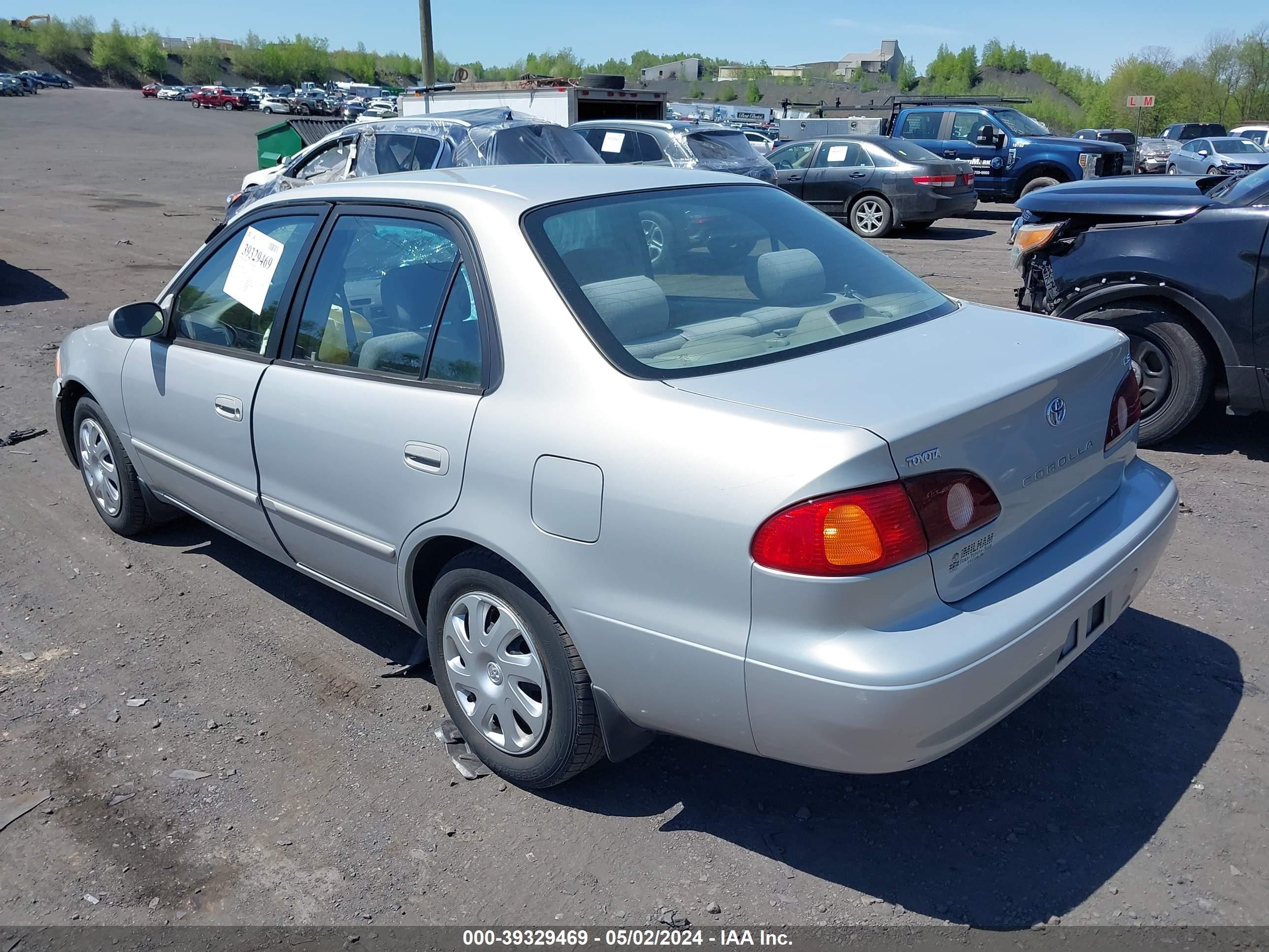 Photo 2 VIN: 2T1BR18E82C578246 - TOYOTA COROLLA 