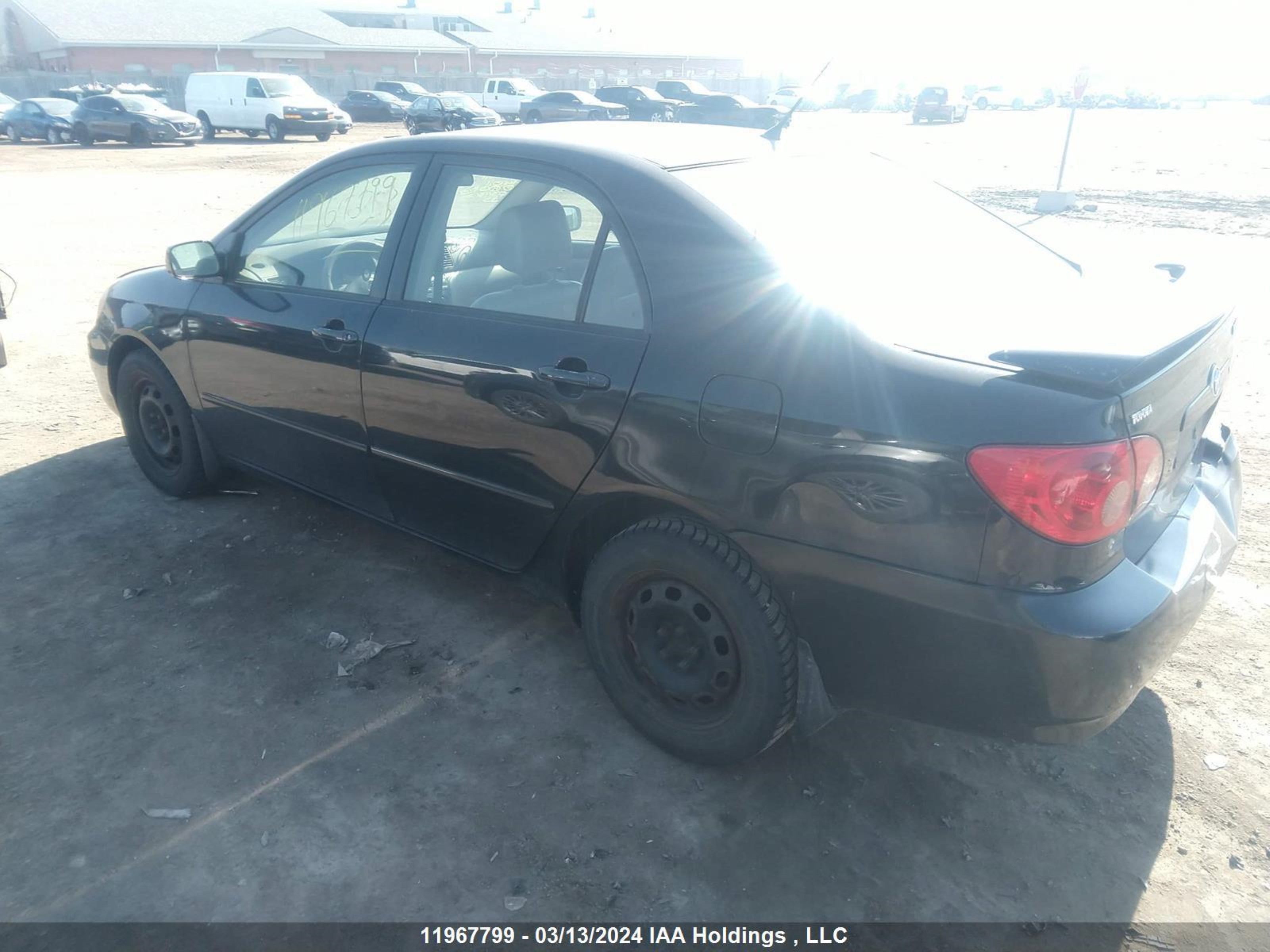 Photo 2 VIN: 2T1BR30E05C897118 - TOYOTA COROLLA 