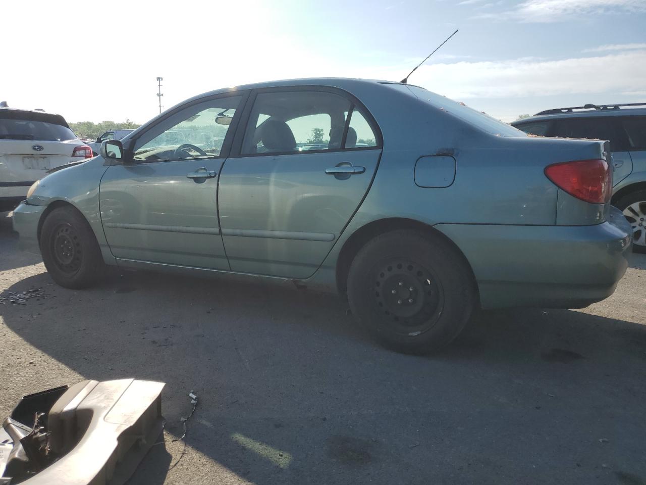 Photo 1 VIN: 2T1BR30E15C448563 - TOYOTA COROLLA 