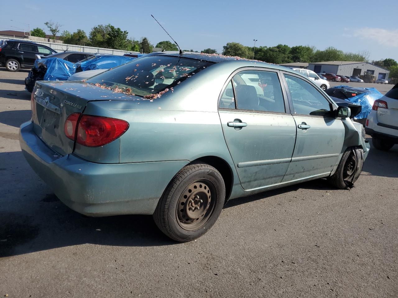 Photo 2 VIN: 2T1BR30E15C448563 - TOYOTA COROLLA 