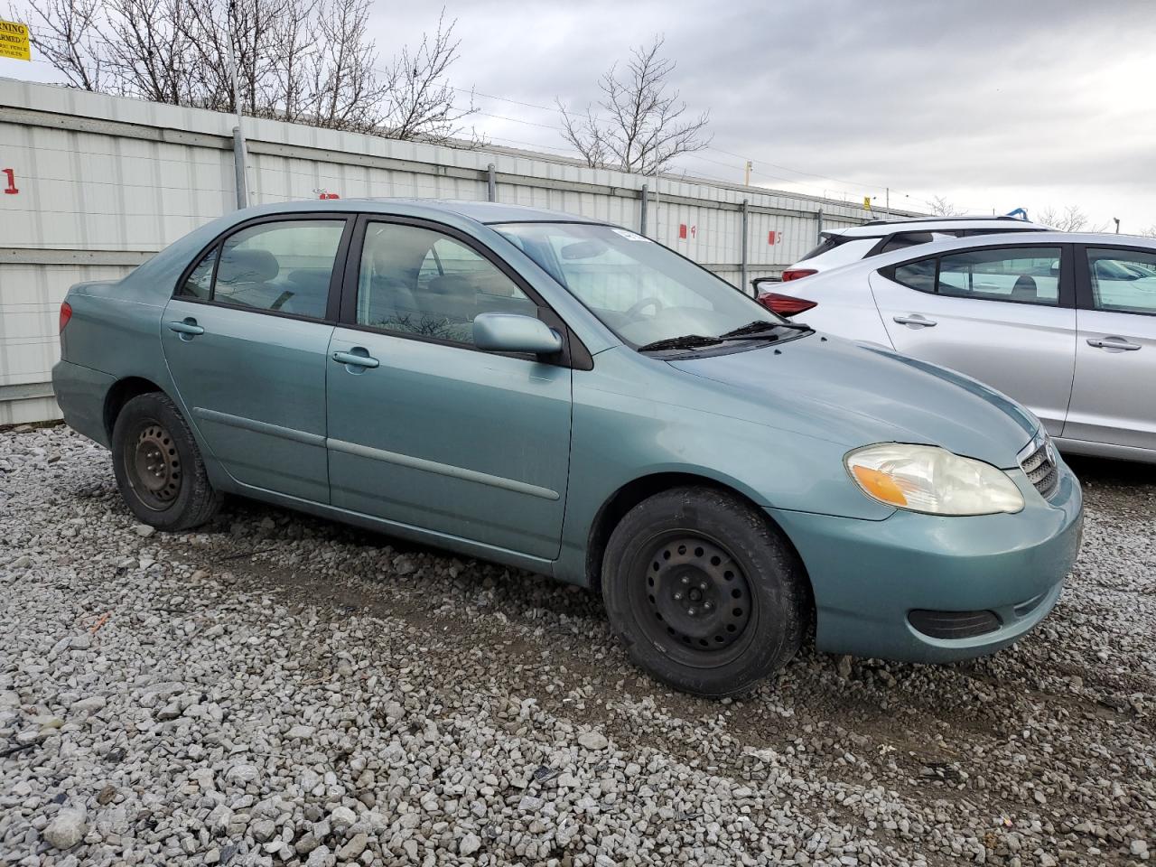 Photo 3 VIN: 2T1BR30E66C612455 - TOYOTA COROLLA 