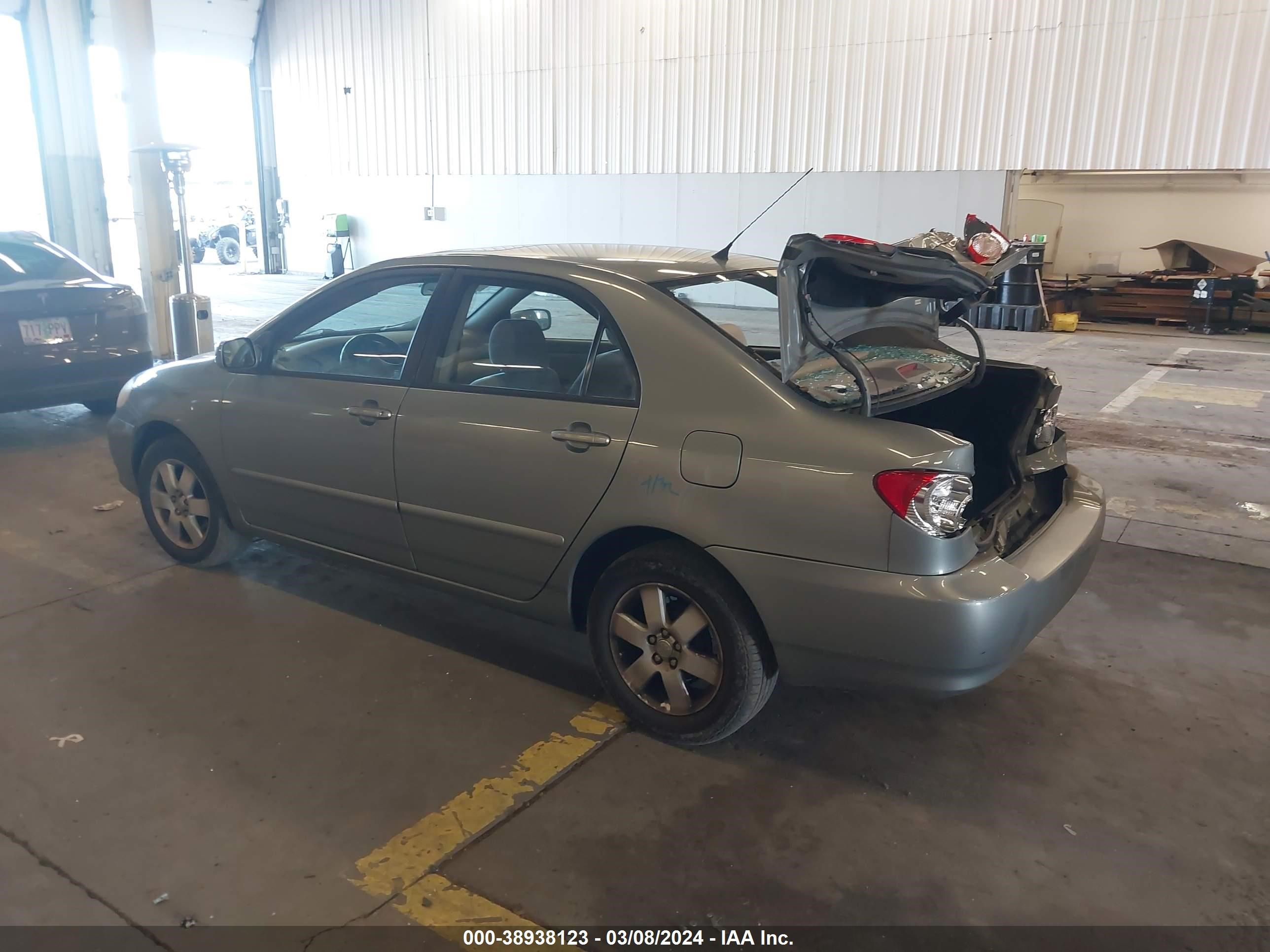 Photo 2 VIN: 2T1BR32E03C146448 - TOYOTA COROLLA 