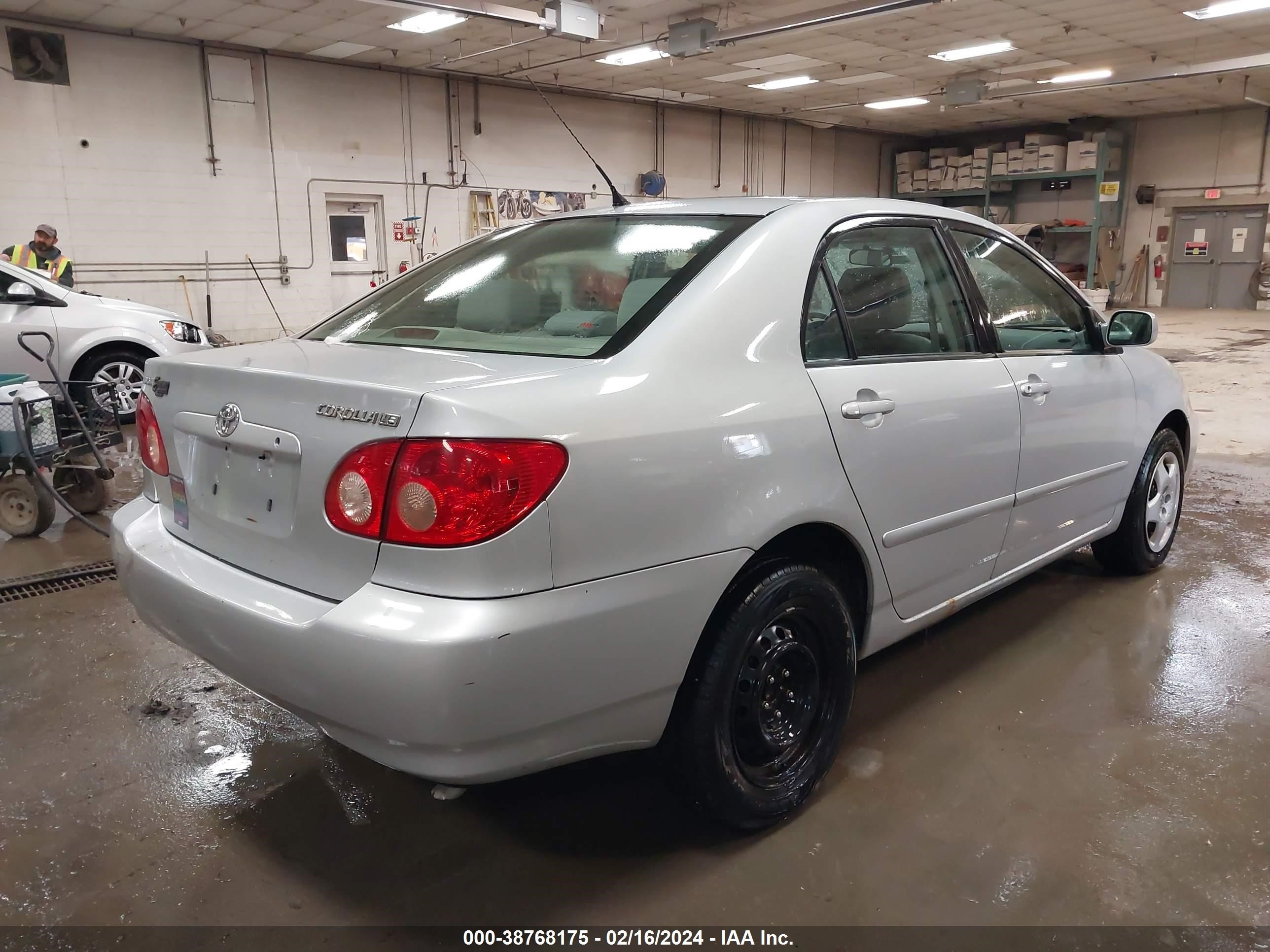 Photo 3 VIN: 2T1BR32E05C507924 - TOYOTA COROLLA 