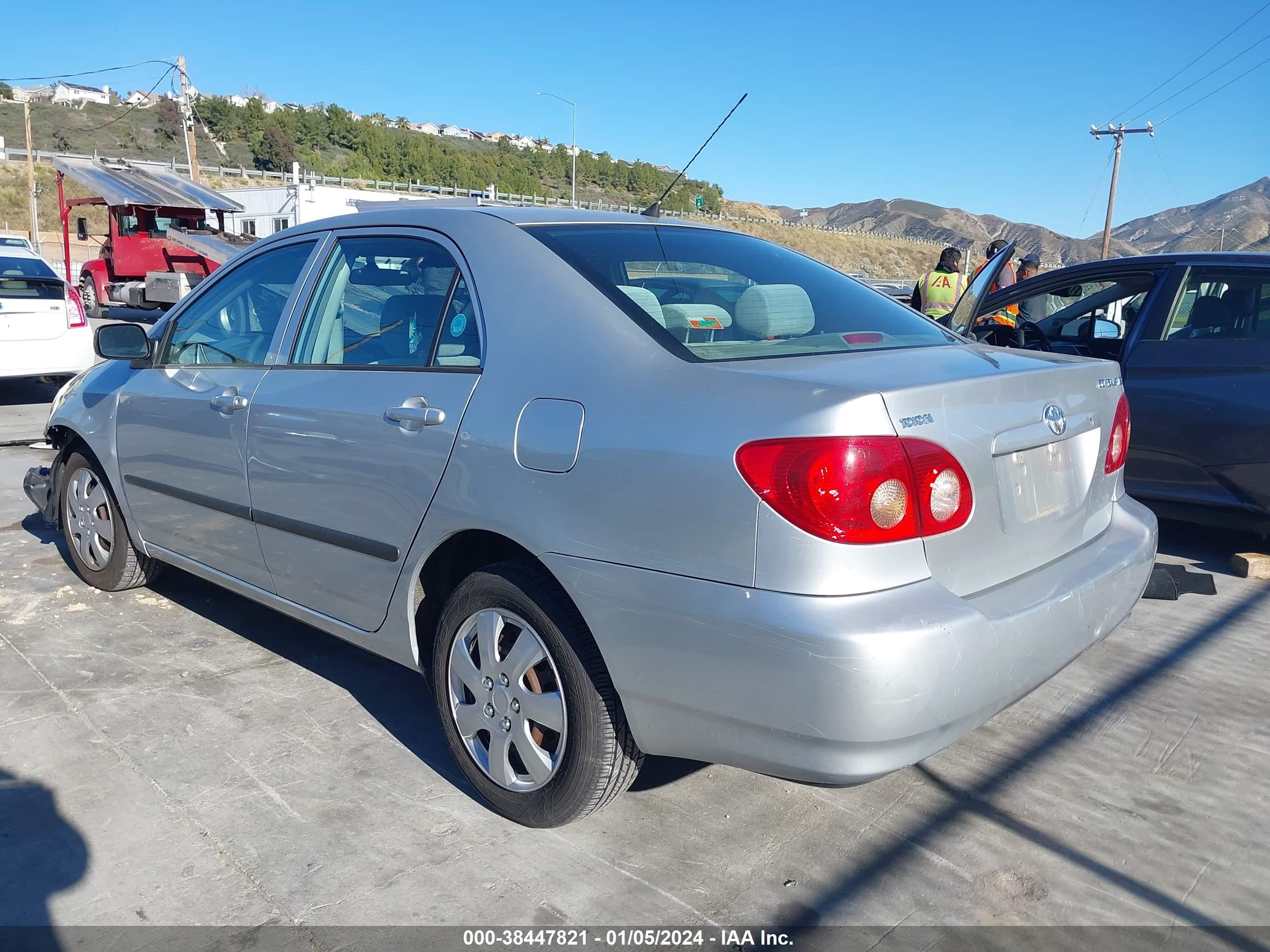 Photo 2 VIN: 2T1BR32E25C503342 - TOYOTA COROLLA 