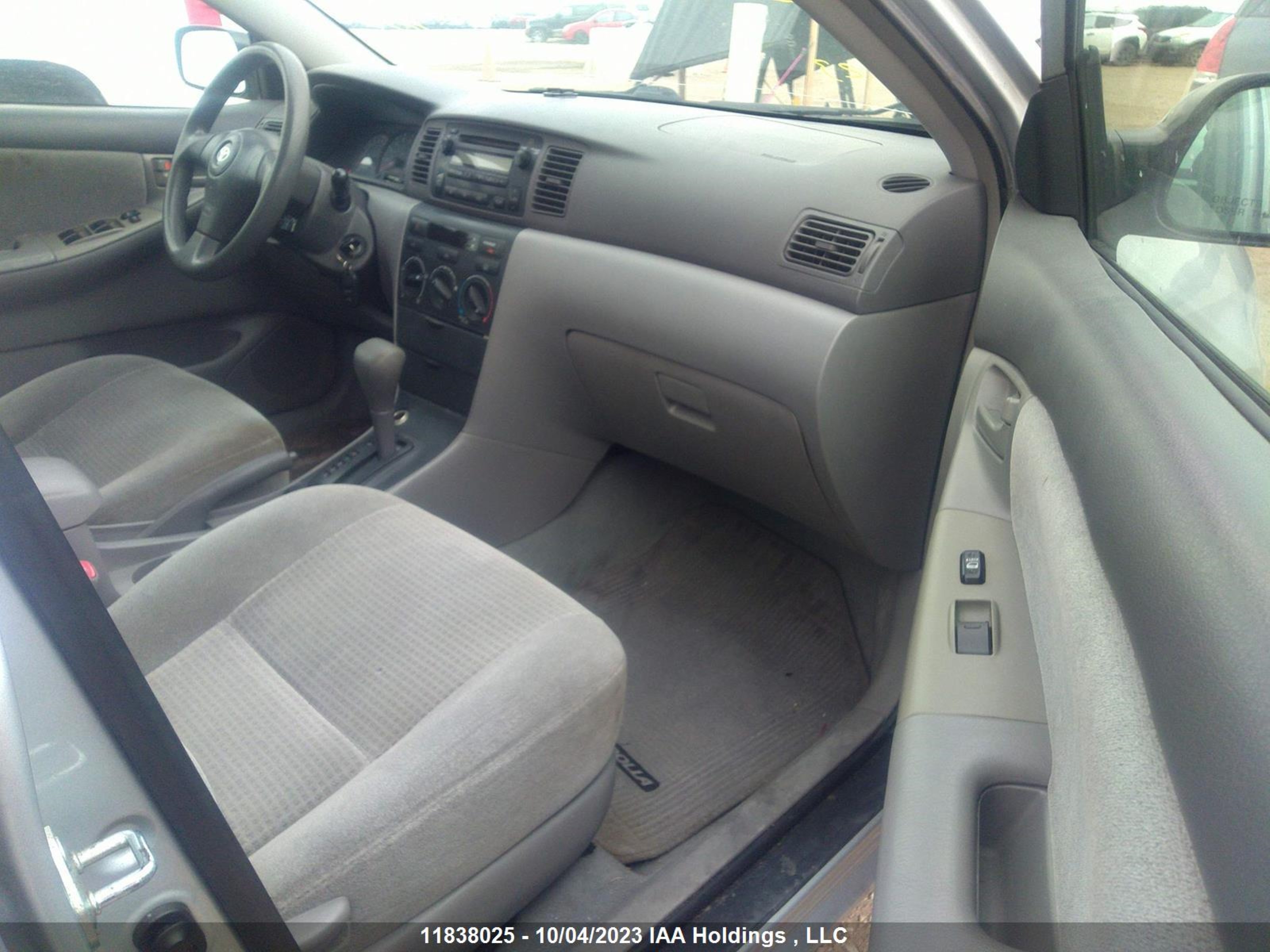 Photo 4 VIN: 2T1BR32E46C684736 - TOYOTA COROLLA 