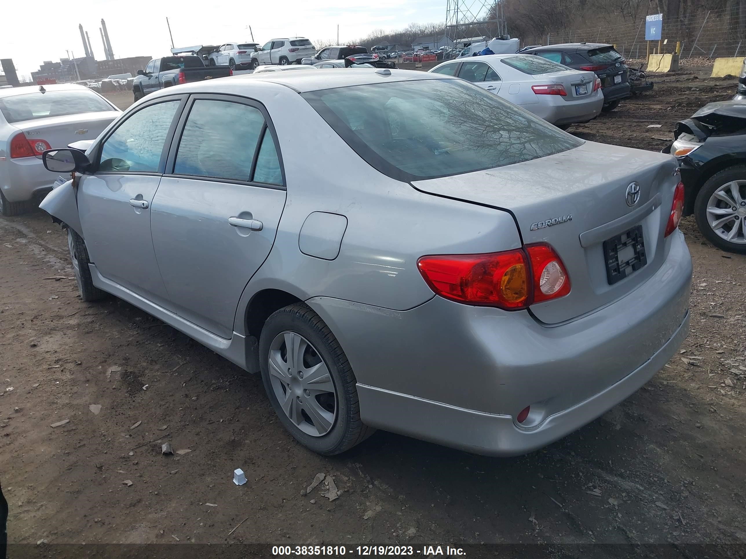 Photo 2 VIN: 2T1BU40E09C121369 - TOYOTA COROLLA 