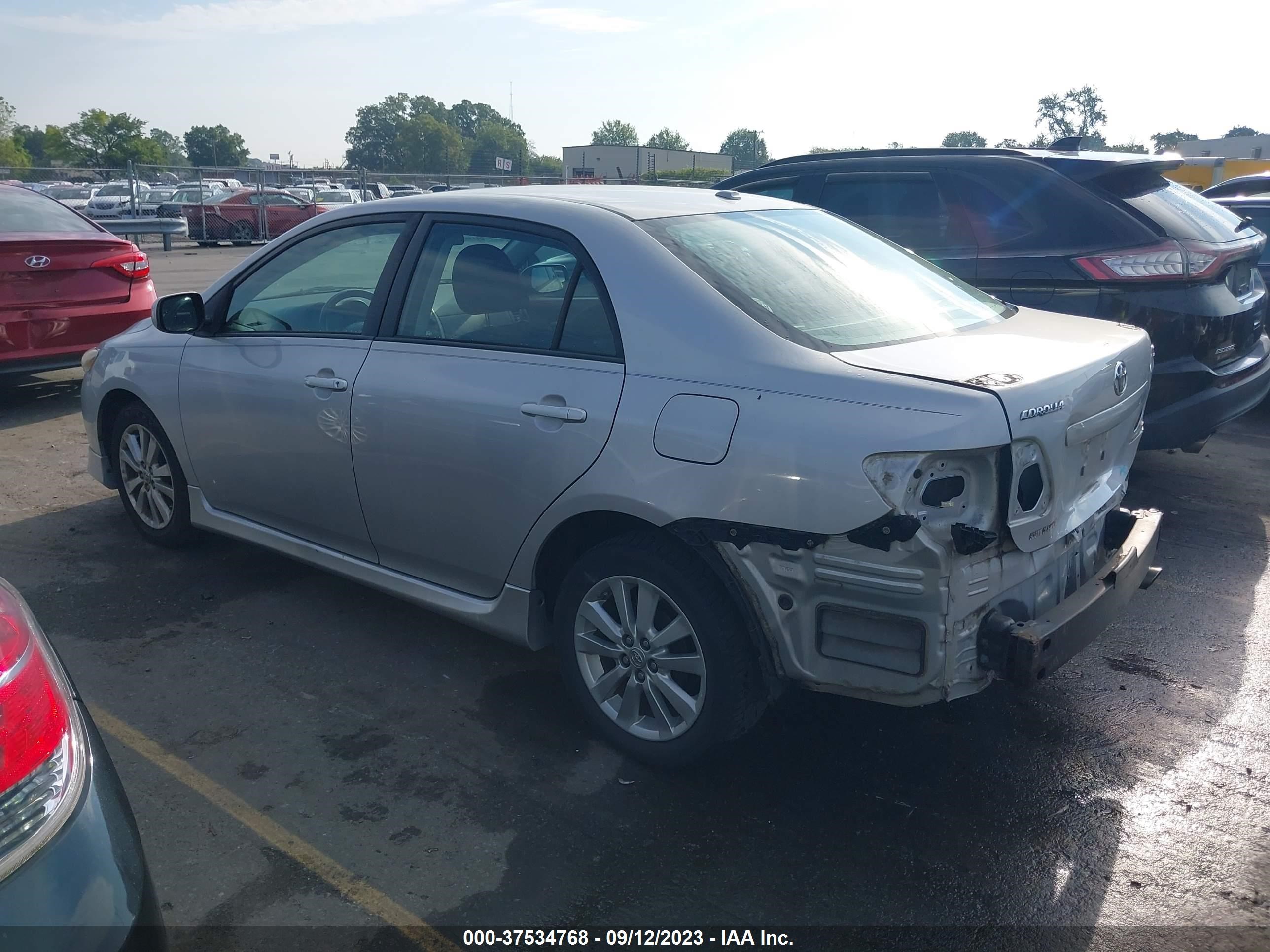 Photo 2 VIN: 2T1BU40E19C137483 - TOYOTA COROLLA 