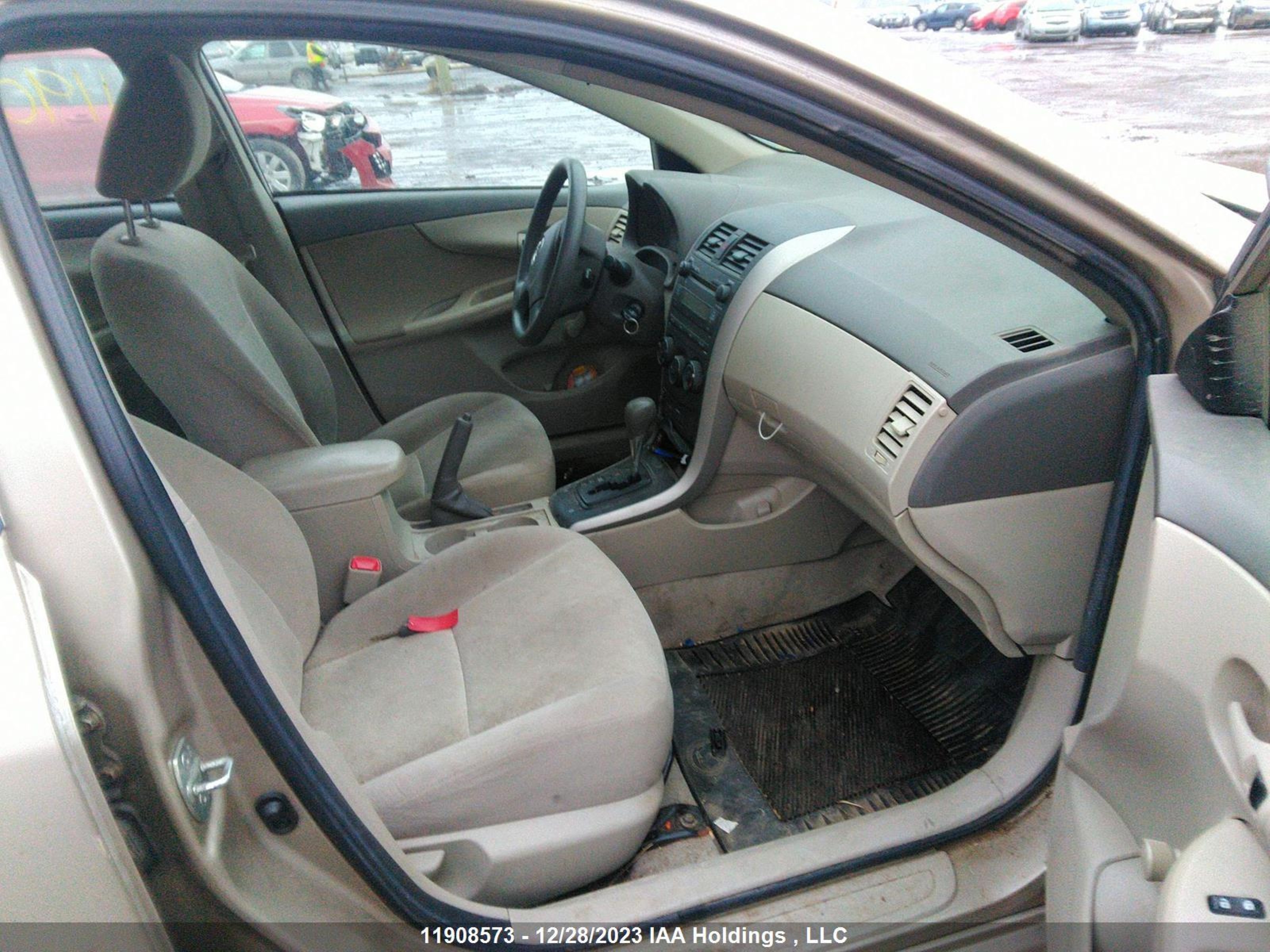 Photo 4 VIN: 2T1BU40E29C190290 - TOYOTA COROLLA 