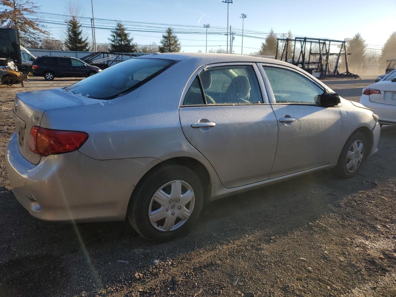 Photo 2 VIN: 2T1BU40E49C162720 - TOYOTA COROLLA 