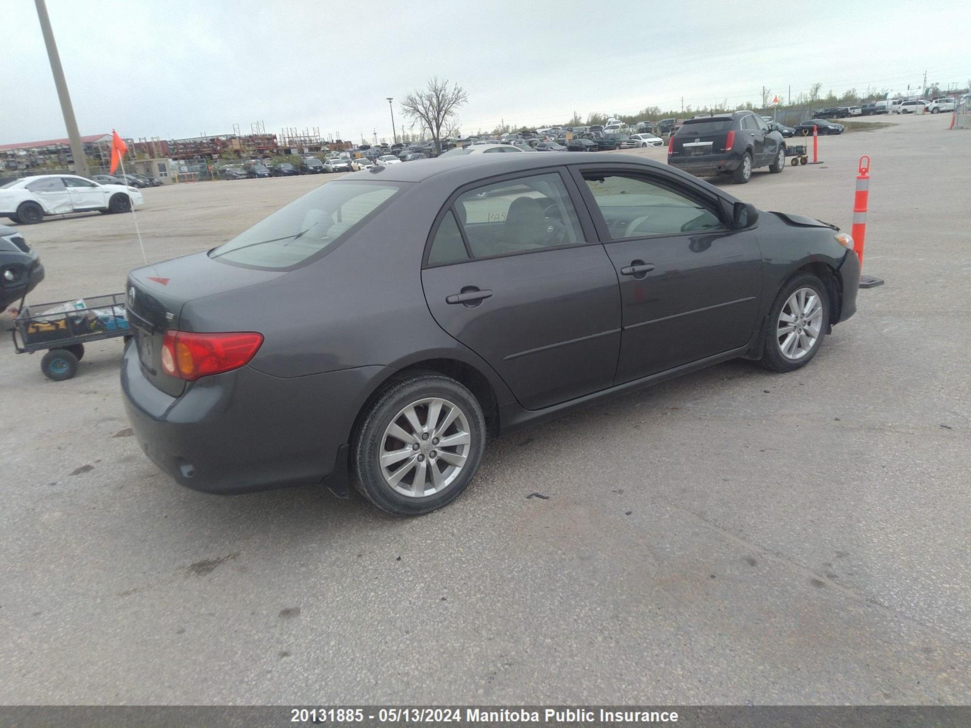 Photo 3 VIN: 2T1BU40E59C094685 - TOYOTA COROLLA 