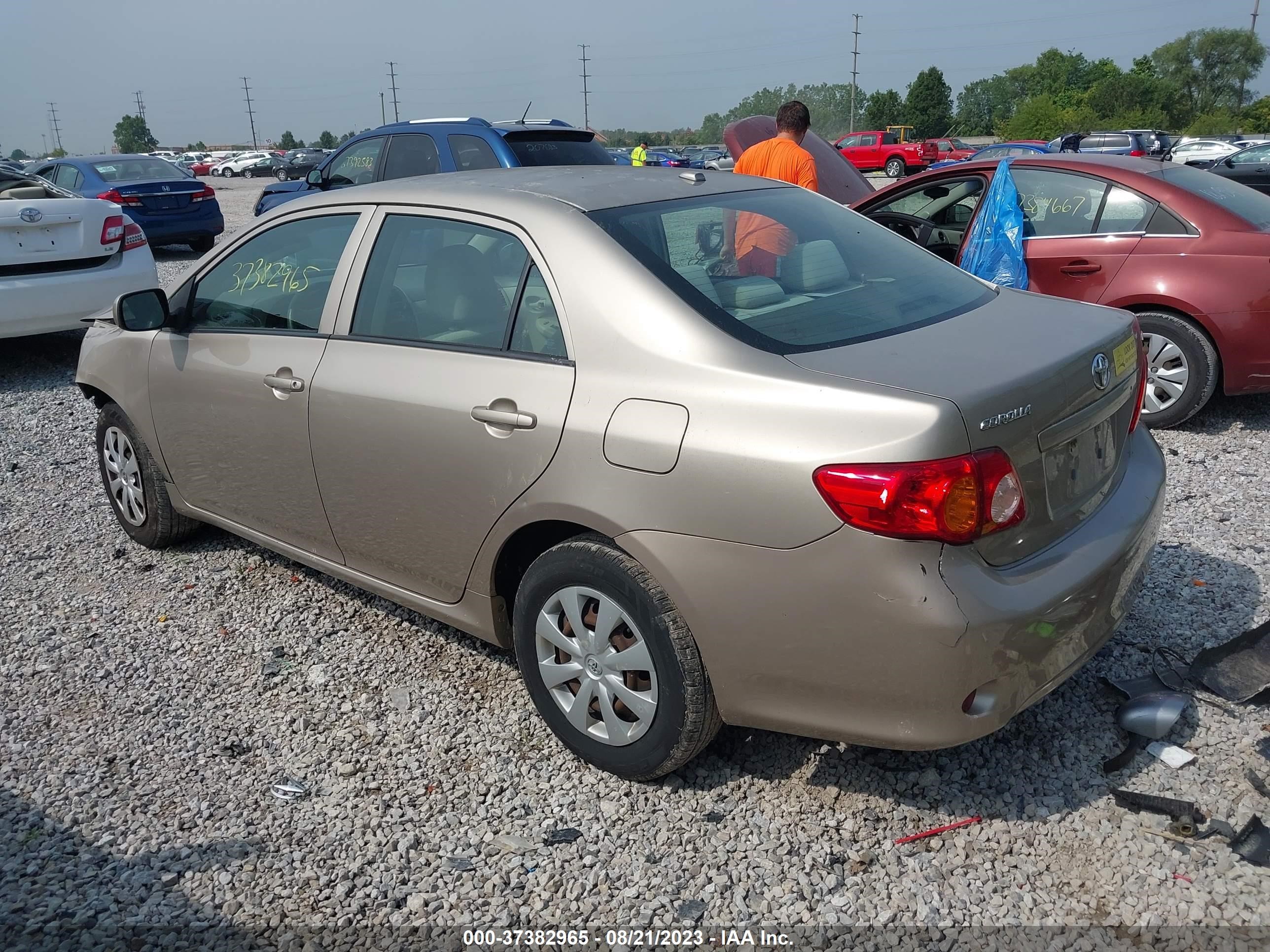 Photo 2 VIN: 2T1BU40E69C149113 - TOYOTA COROLLA 