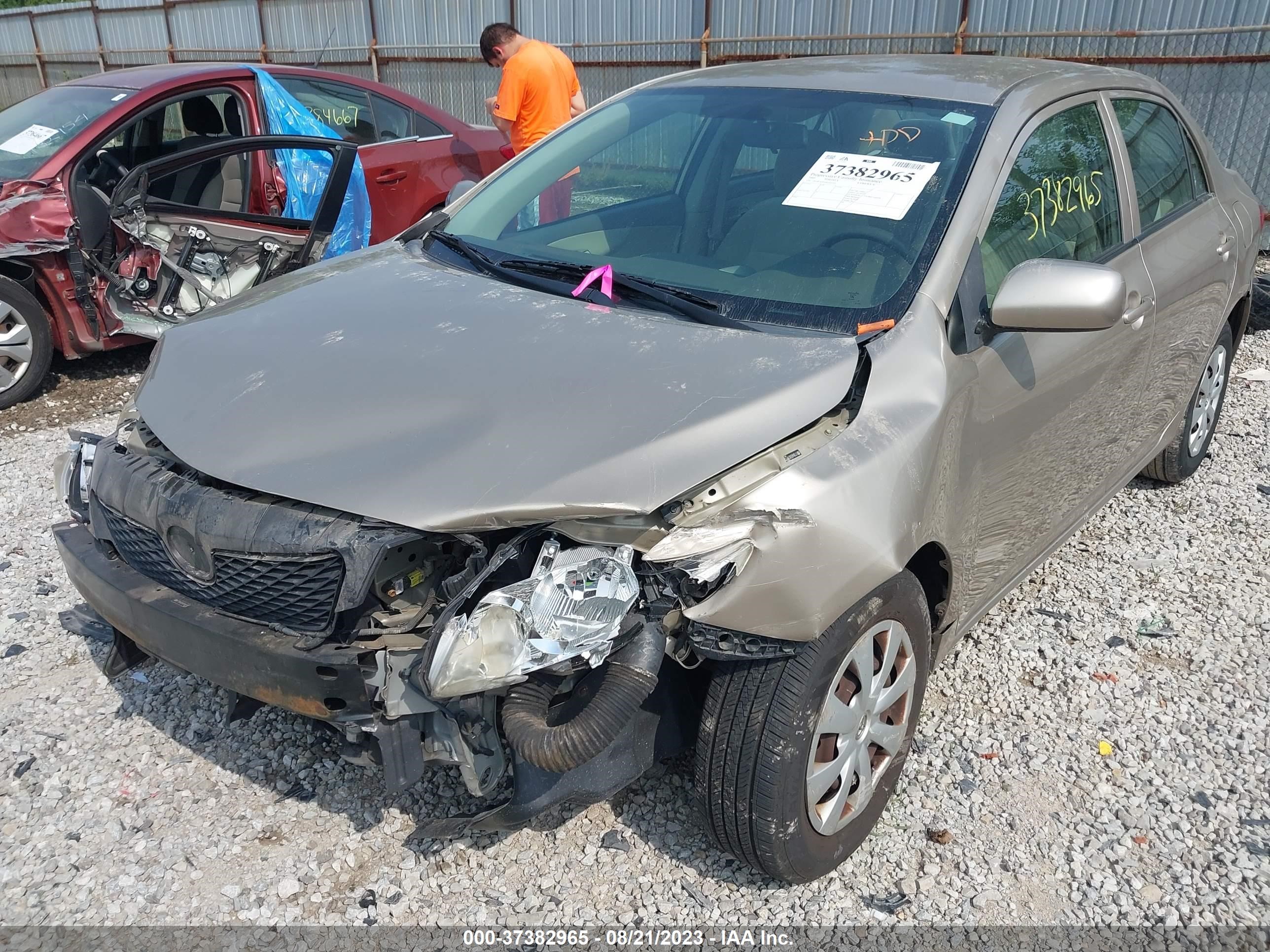 Photo 5 VIN: 2T1BU40E69C149113 - TOYOTA COROLLA 