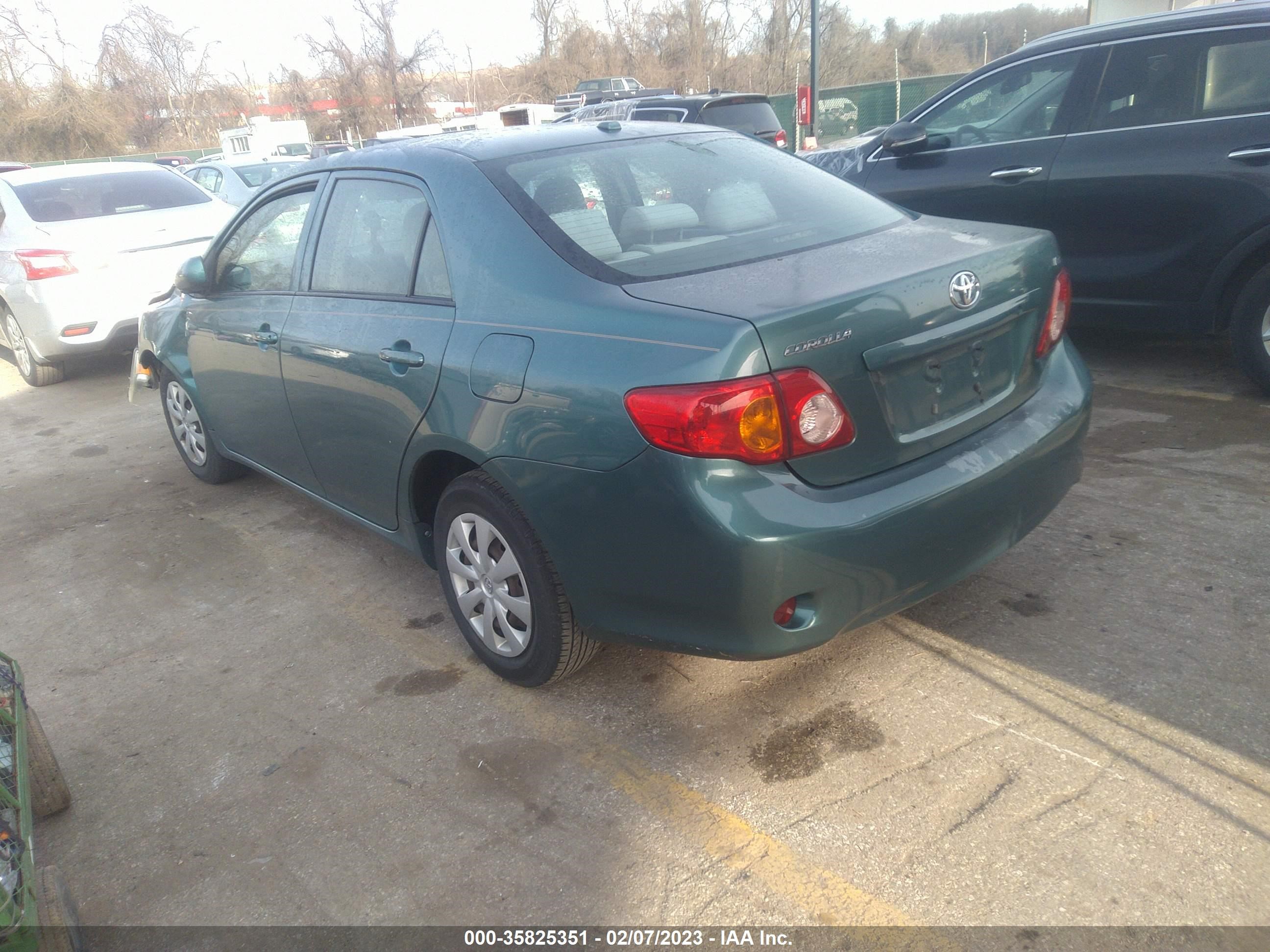 Photo 2 VIN: 2T1BU40E89C125038 - TOYOTA COROLLA 