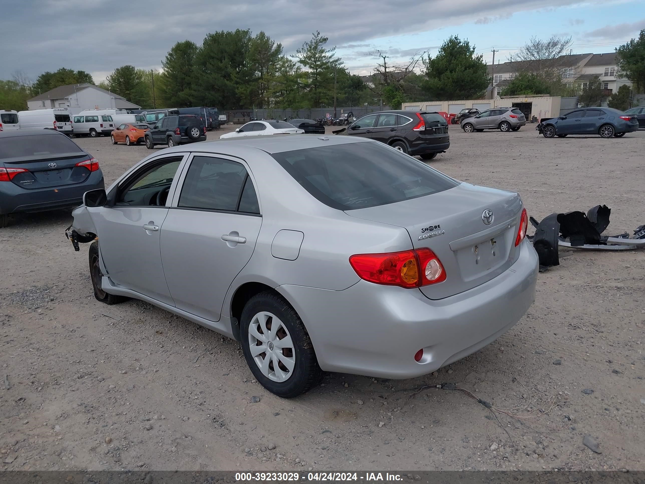 Photo 2 VIN: 2T1BU40E99C183174 - TOYOTA COROLLA 