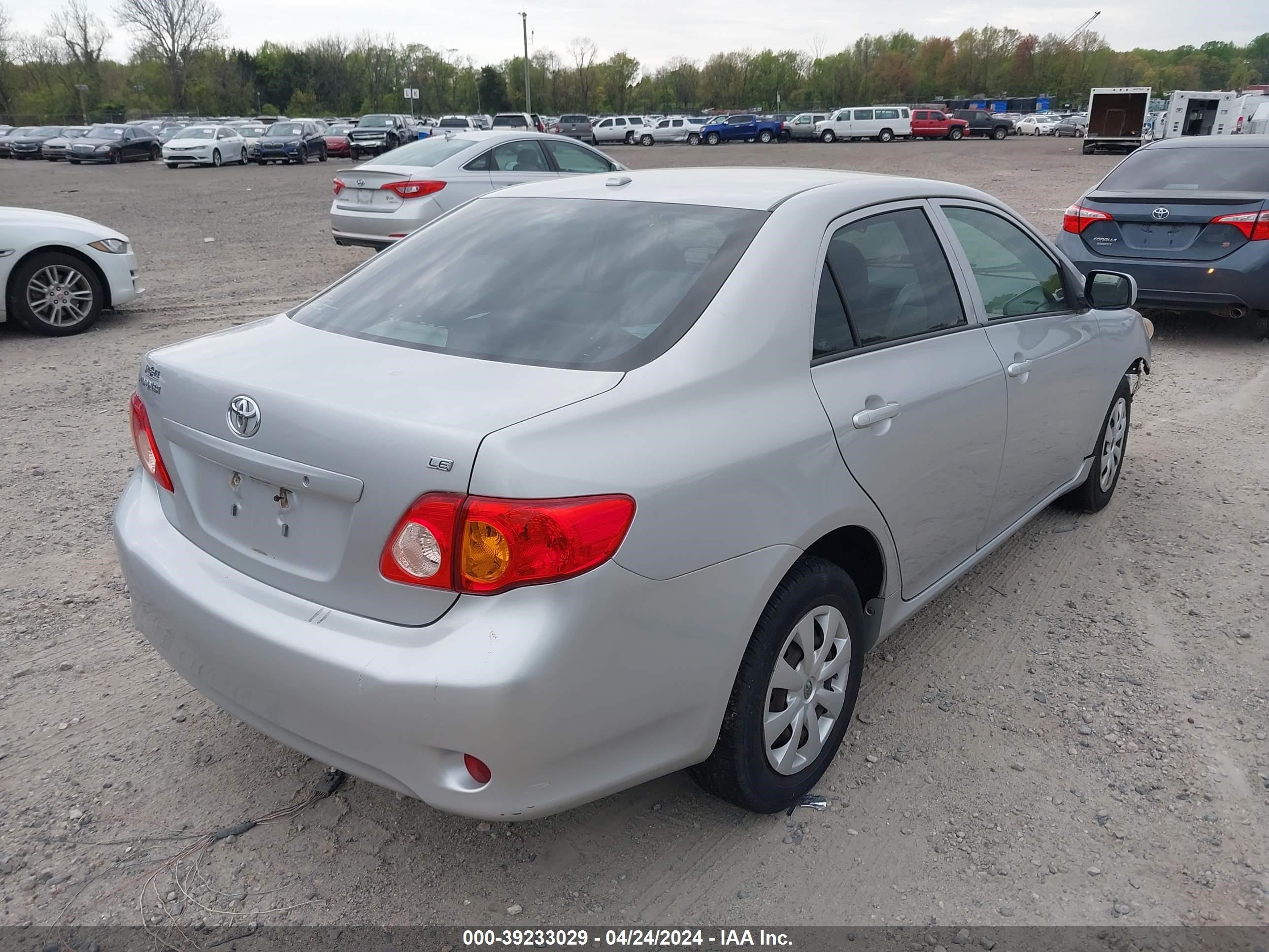 Photo 3 VIN: 2T1BU40E99C183174 - TOYOTA COROLLA 