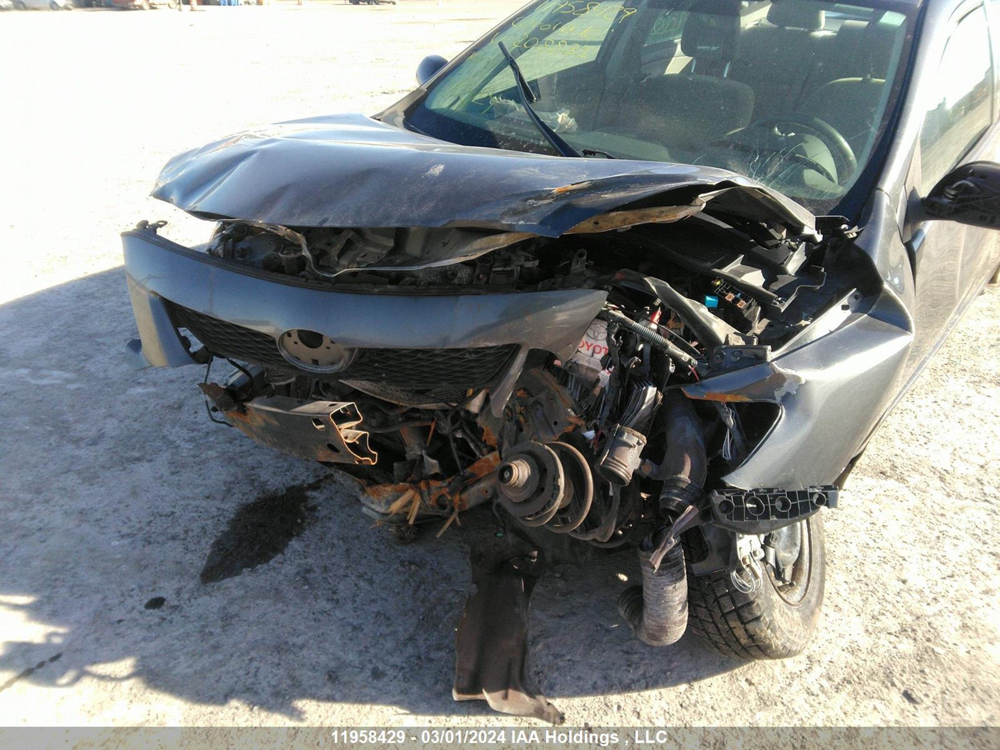 Photo 5 VIN: 2T1BU4EE0AC208833 - TOYOTA COROLLA 