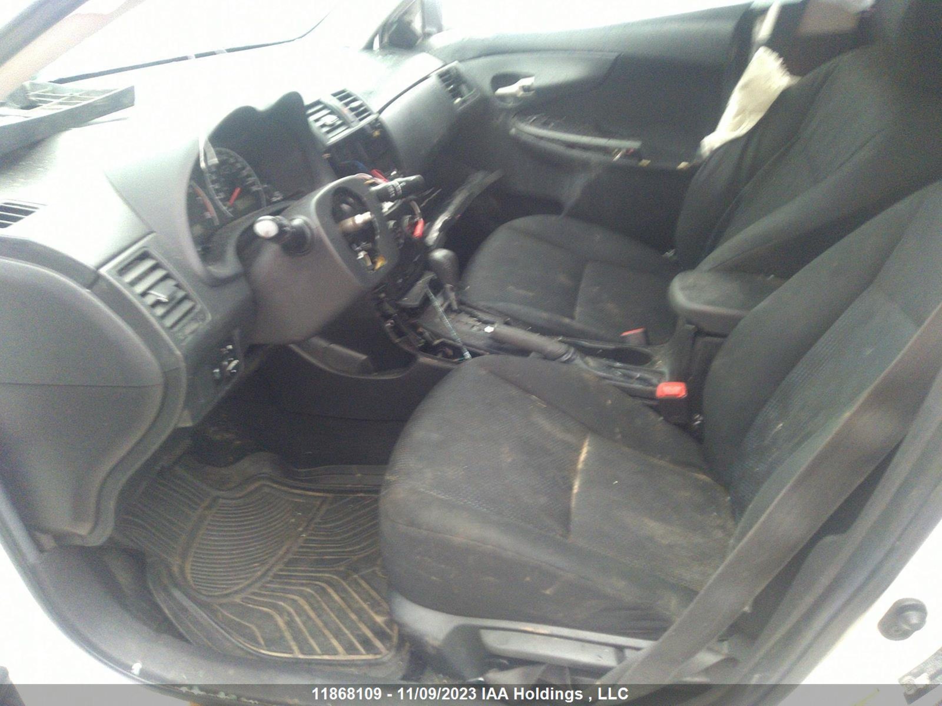 Photo 4 VIN: 2T1BU4EE0AC312478 - TOYOTA COROLLA 