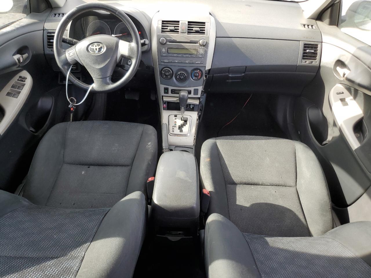 Photo 7 VIN: 2T1BU4EE0AC415173 - TOYOTA COROLLA 