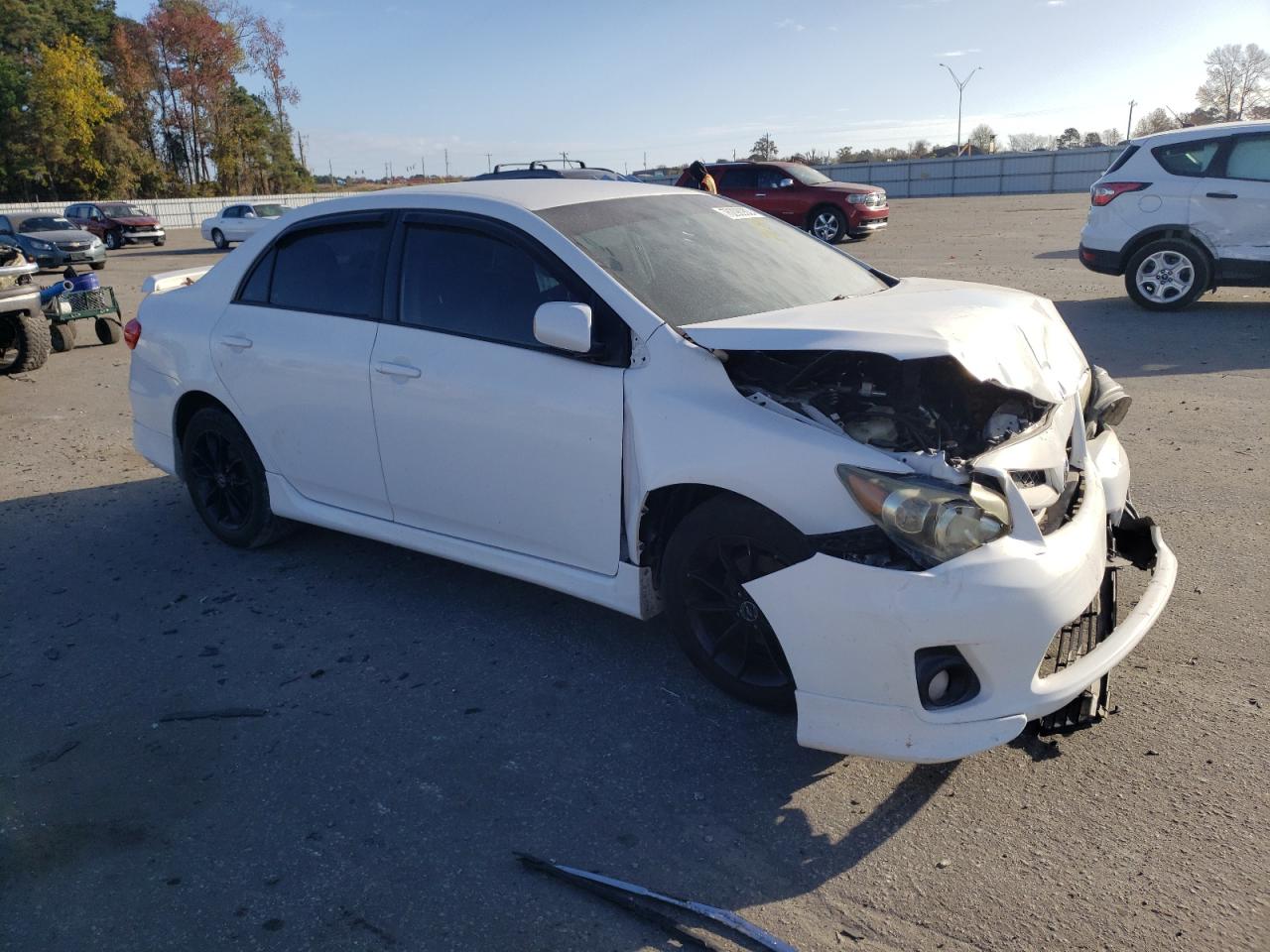 Photo 3 VIN: 2T1BU4EE0BC585728 - TOYOTA COROLLA 