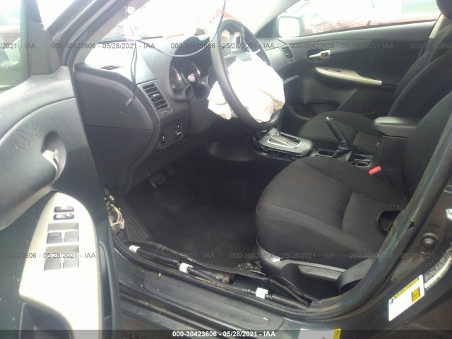 Photo 4 VIN: 2T1BU4EE0BC592940 - TOYOTA COROLLA 