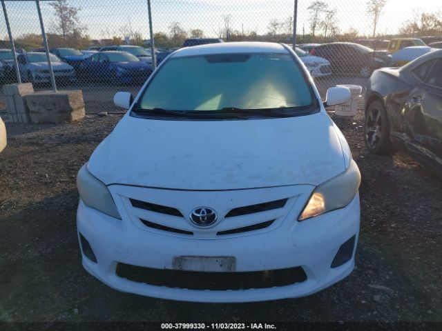 Photo 5 VIN: 2T1BU4EE0BC627279 - TOYOTA COROLLA 