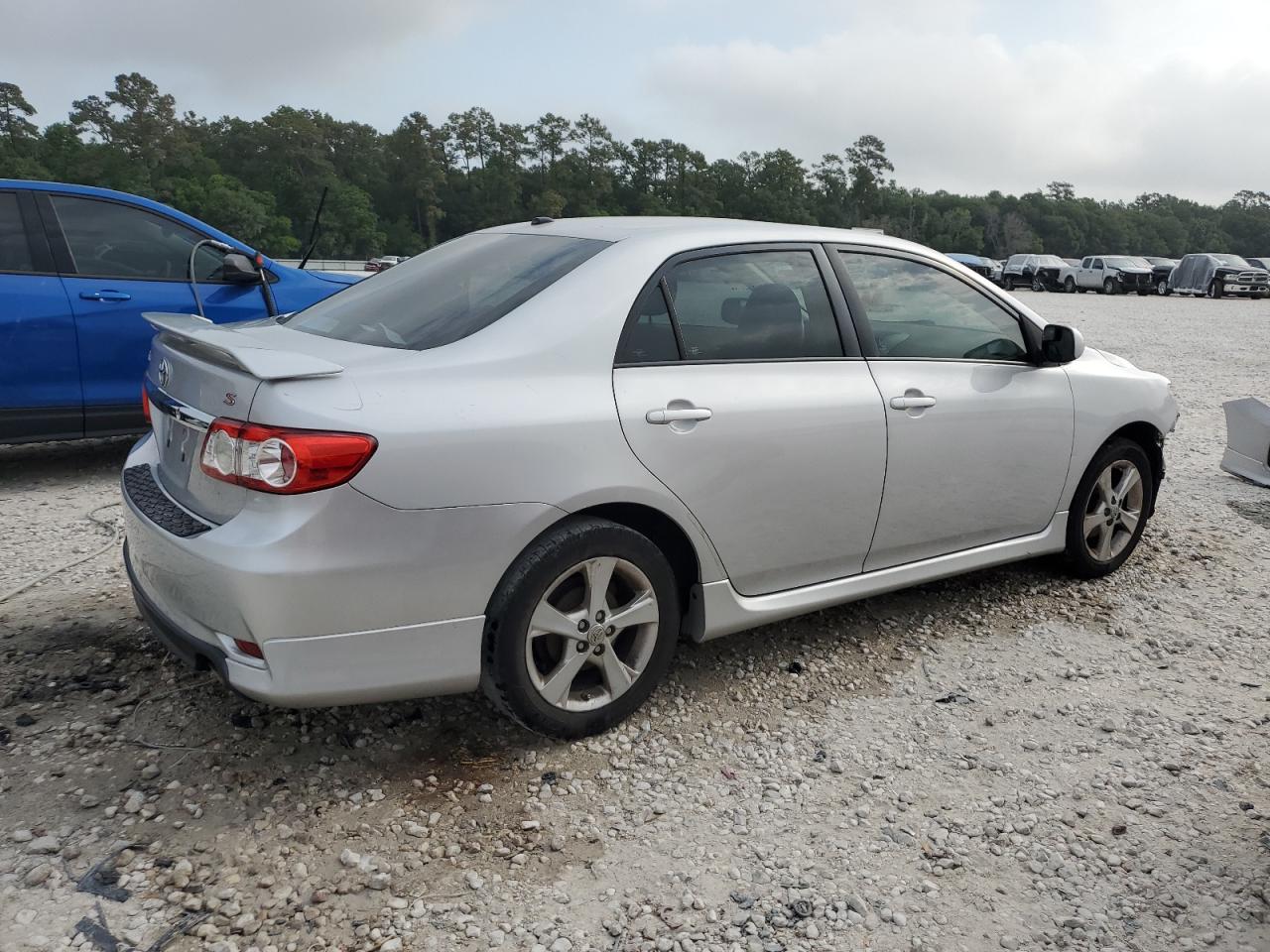 Photo 2 VIN: 2T1BU4EE0BC659701 - TOYOTA COROLLA 